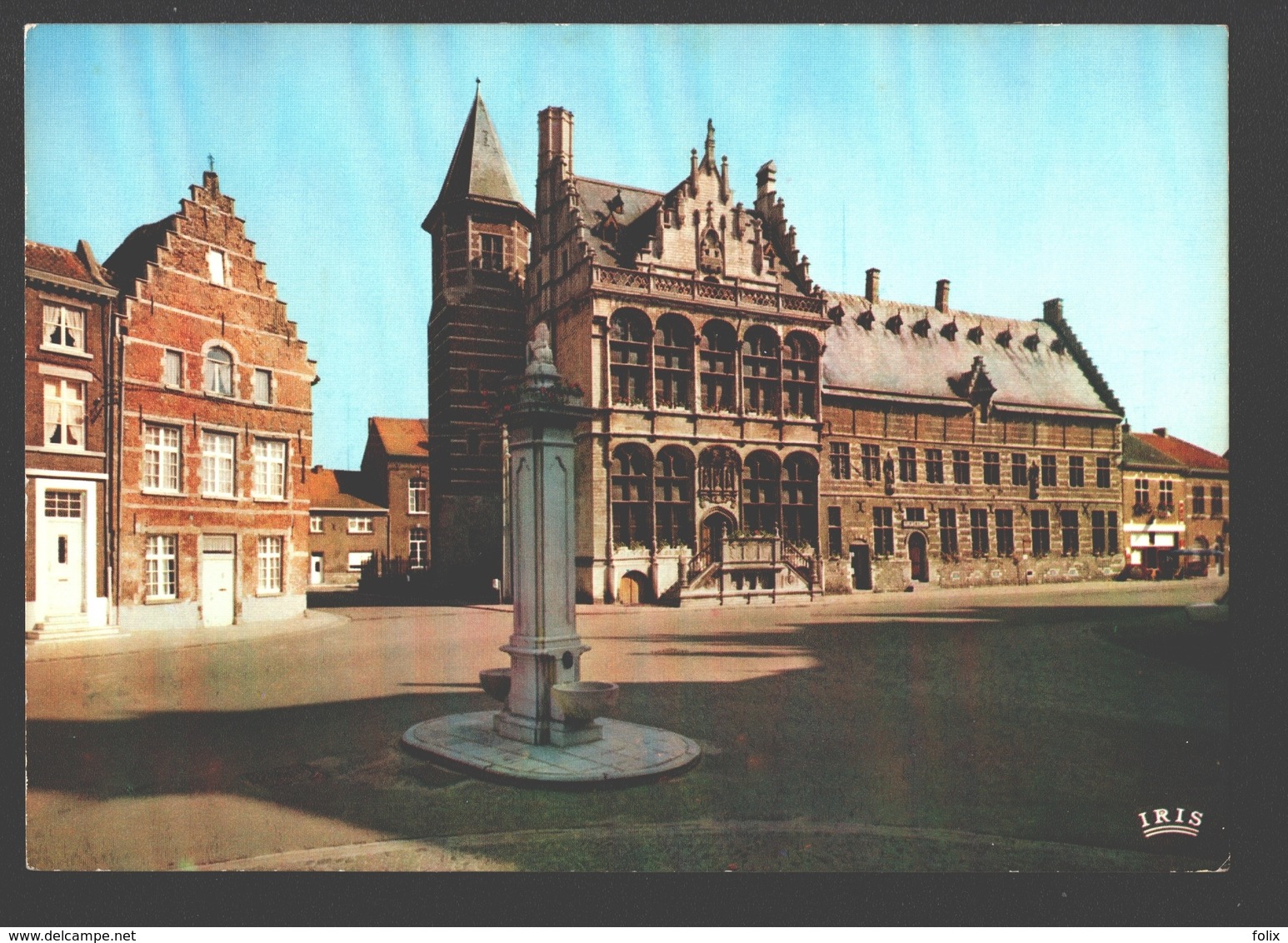 Zoutleeuw - Stadhuis En Hallen - Zoutleeuw