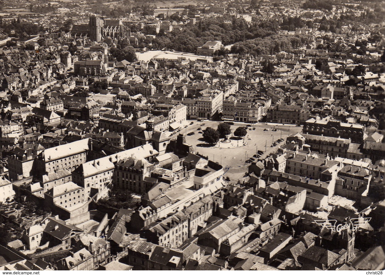 DPT 72 LE MANS Vue Du Ciel Place De La République Et La Cathédrale - Le Mans