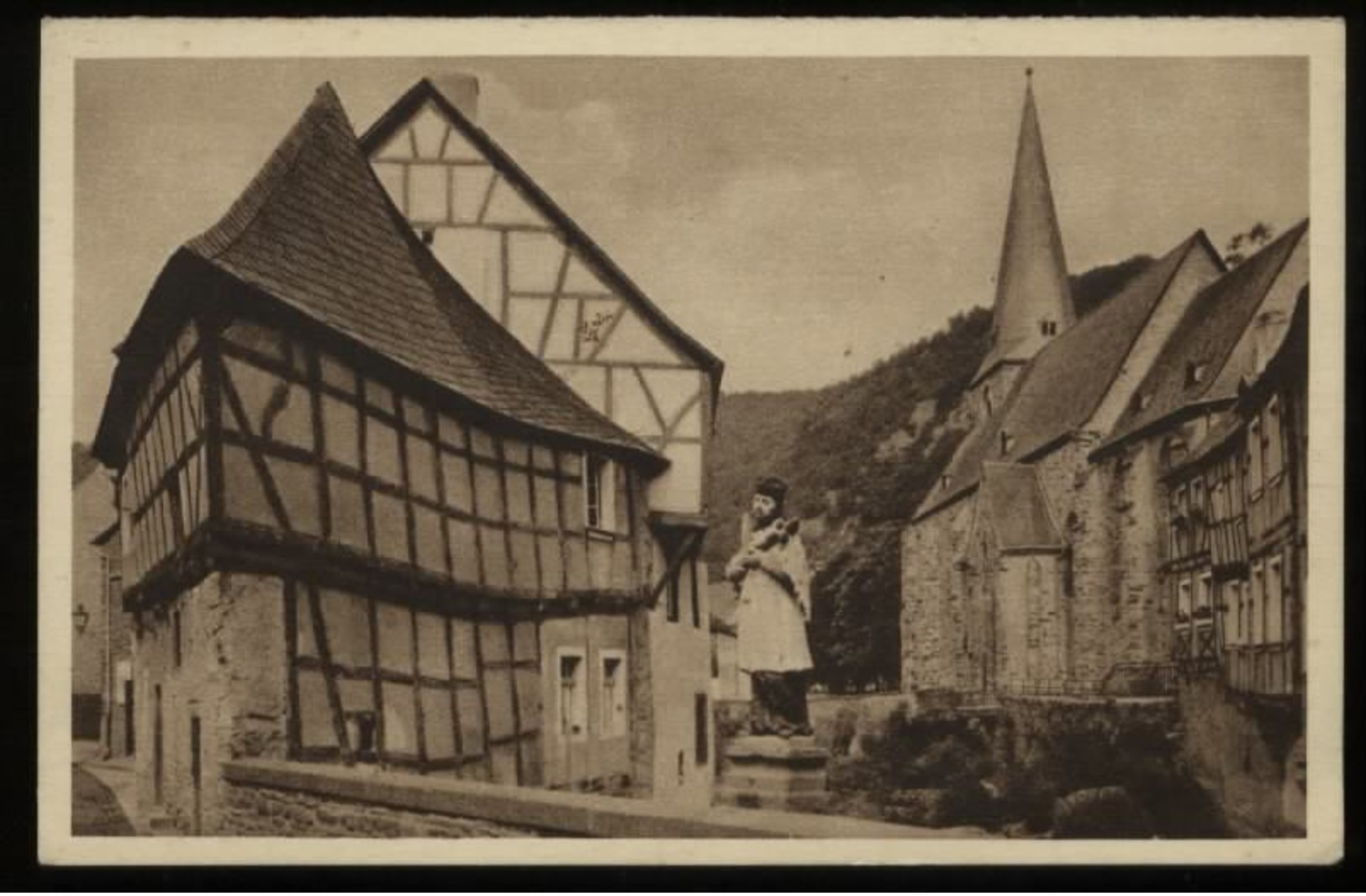 WW II Postkarte WHW 1934 / 35 , Bild 118 , Monreal In Der Eifel: Ungebraucht. - Briefe U. Dokumente
