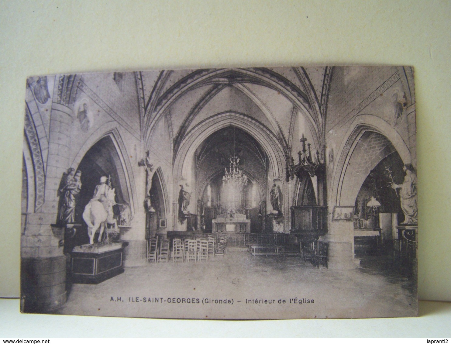 ILE-SAINT-GEORGES (GIRONDE) INTERIEUR DE L'EGLISE. - Autres & Non Classés