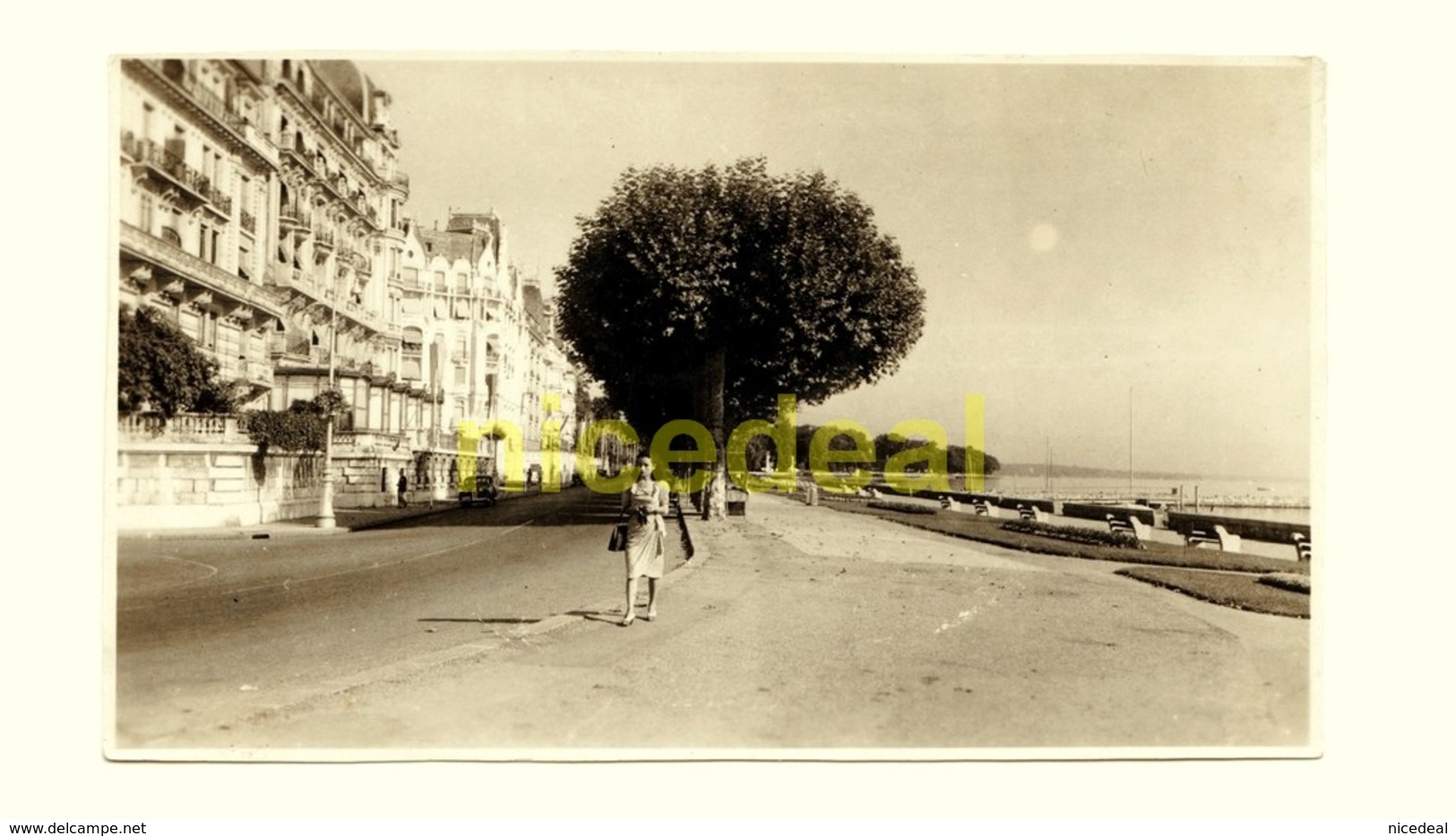 Ancienne Photo Amateur Tirage Papier Velox Quai Wilson Genève Suisse Jeune Femme Lac Léman 1941 Lichtbild Genf Schweiz - Lieux