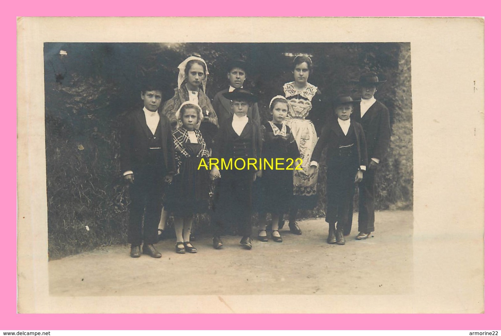 CARTE PHOTO Enfants En  Costume Breton - Bretagne