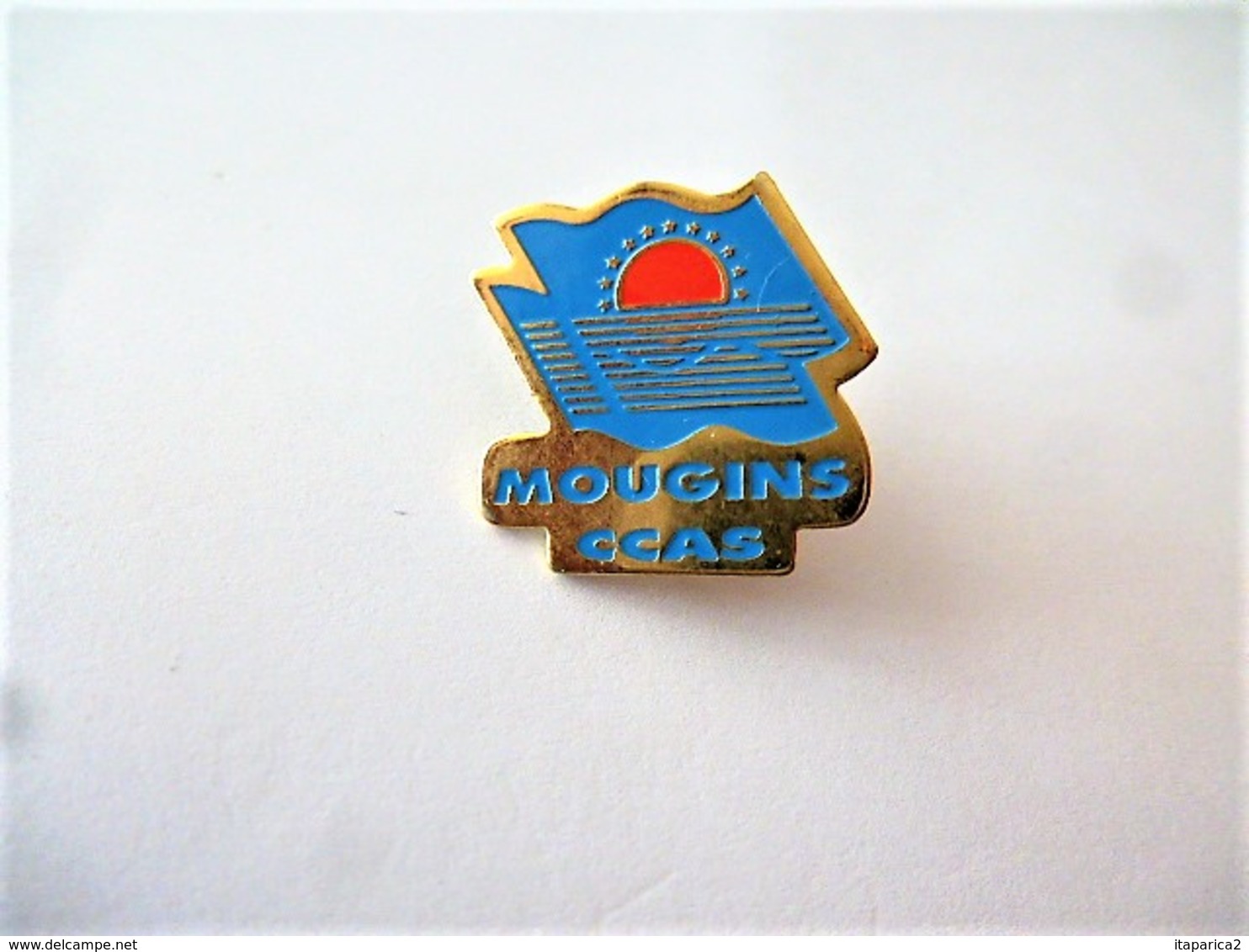 PINS VILLES ET VILLAGES MOUGINS CCAS / 33NAT - Steden