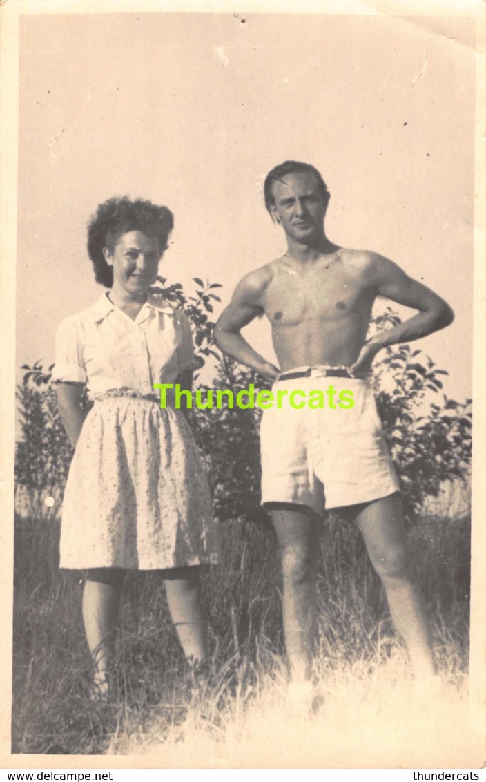 CARTE DE  PHOTO JEUNE COUPLE HOMME FEMME NU NUE NUDE AMOUREUX PLANCENOIT LASNE - Personnes Anonymes