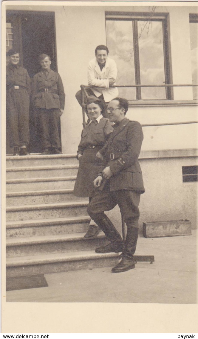CROATIA, ZADAR  --  JNA, YUGOSLAV  HIGH RANKING OFFICER,  & WOMAN, PARTISAN  ~  MART 1945  ~ ORIGINAL PHOTO  ~ PC FORMAT - Autres & Non Classés