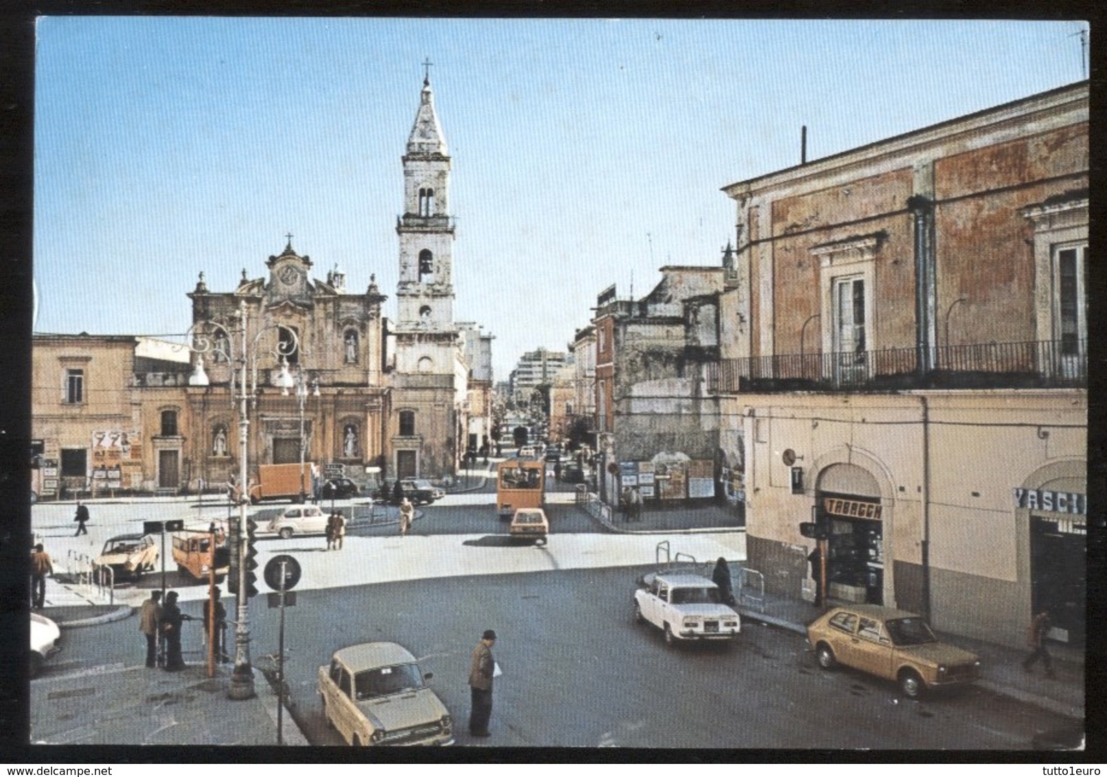 CERIGNOLA - 1982 - PIAZZA GIUSEPPE DI VITTORIO - BELLA ANIMAZIONE - Cerignola