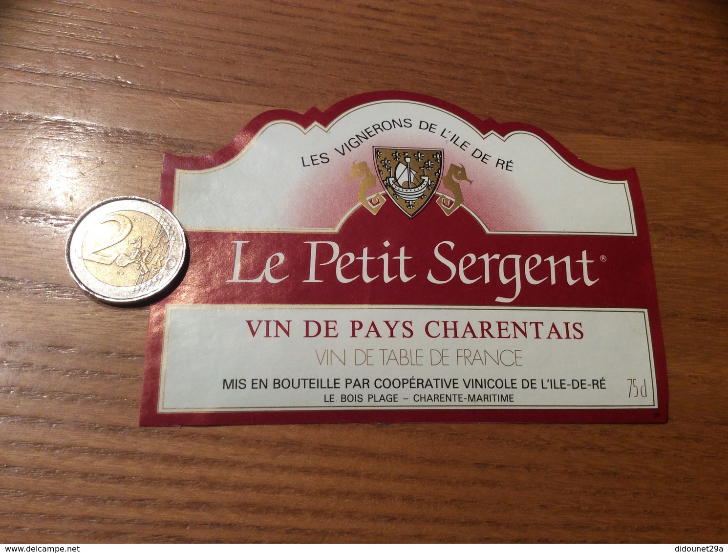 Etiquette «Vin De Pays Charentais - Le Petit Sergent - LES VIGNERONS DE L’ILE DE RÉ (17)» Hippocampe, Voilier - Rouges