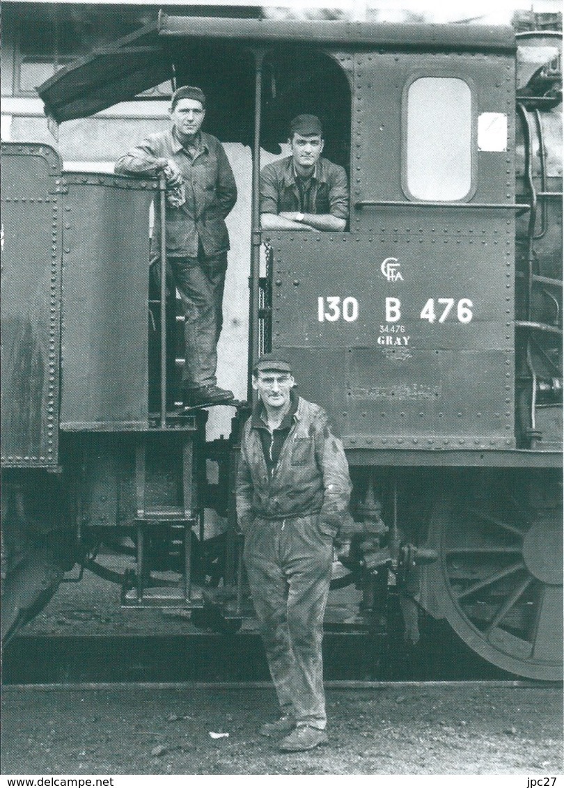 Carte Photo Train Locomotive Equipe De Conduite De La 130 B 476 Pour Sa Dernière Sortie - Stations With Trains