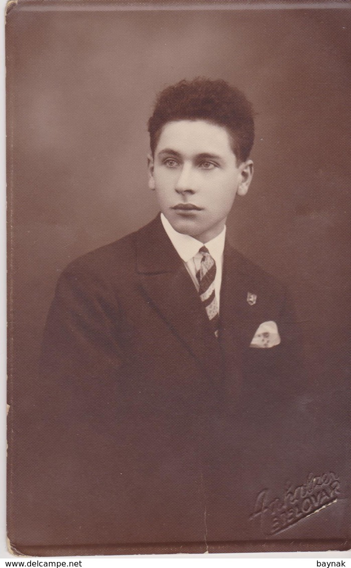 CROATIA, BJELOVAR  --    FOTOGRAF  ANHATZER, ANHALZER ~  YOUNG MAN  ~    ORIGINAL PHOTO      ~   PC FORMAT - Anonyme Personen