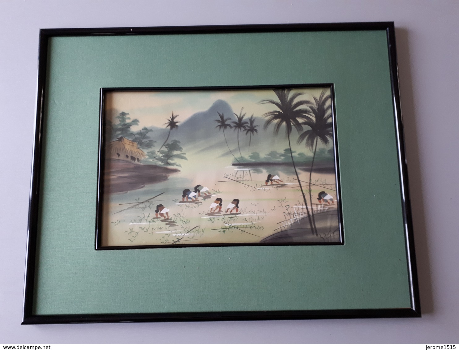 Peinture Sur Soie Encadrée D'un Paysage Du Viet-Nam   & - Autres & Non Classés