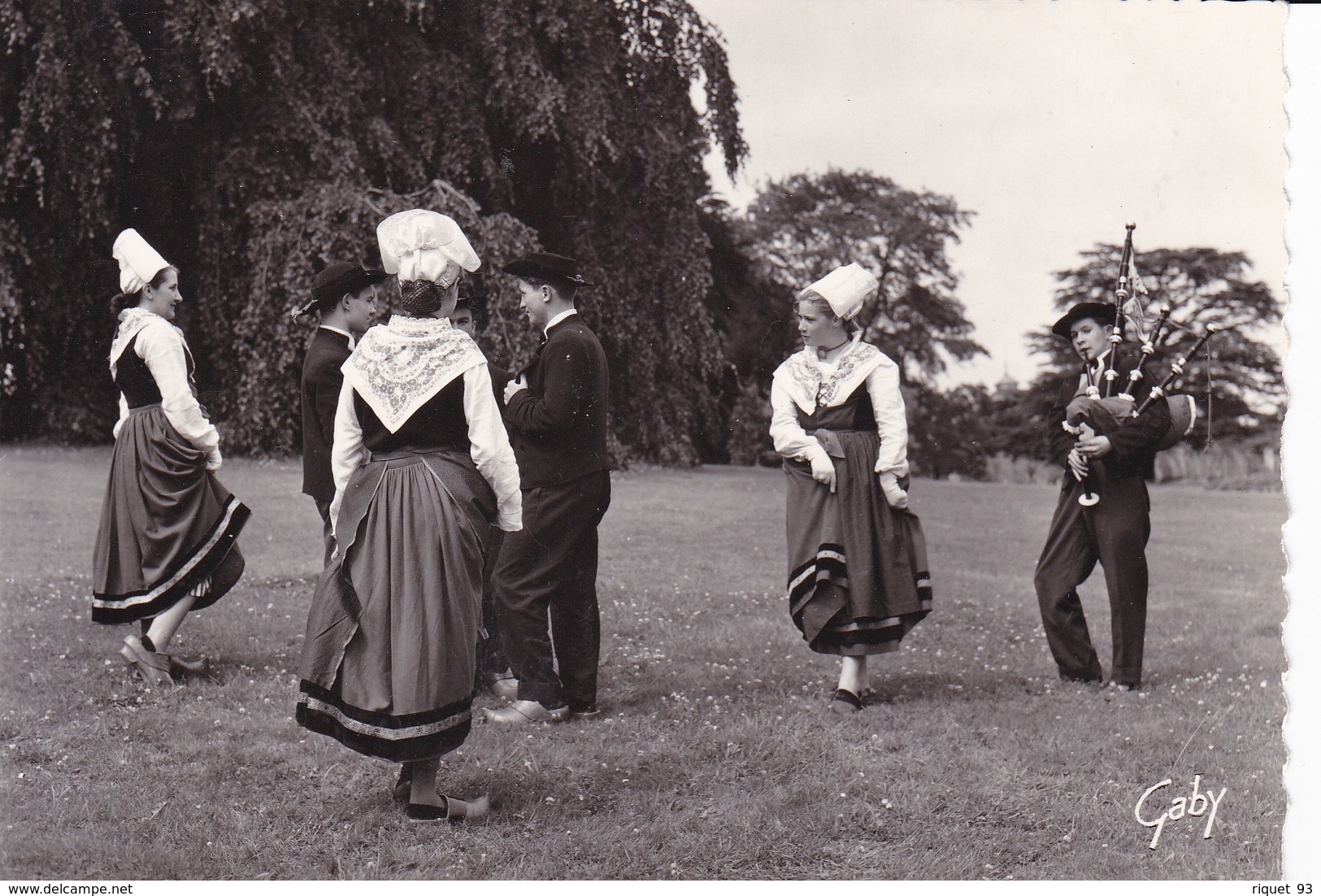 FOLKLORE DE FRANCE ... - LA BRETAGNE - Groupe Folklorique GALLO BRETON Fondé En 1937 ' La Sabotée" - Tänze