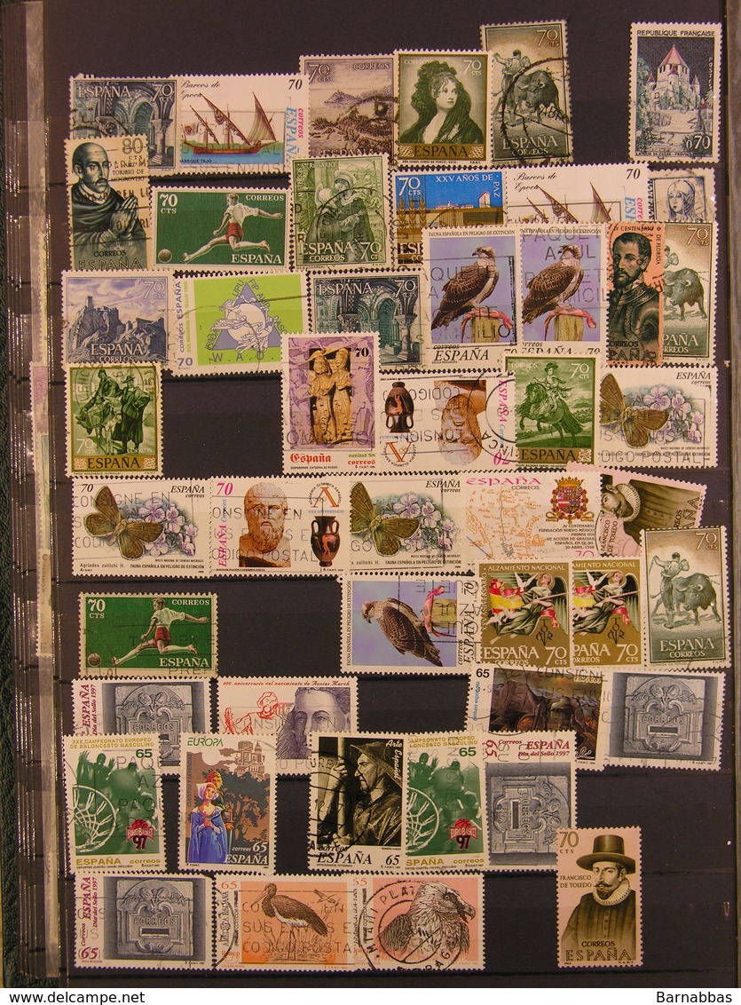 SPAIN - large quantity of stamps in stockbook (DC100)