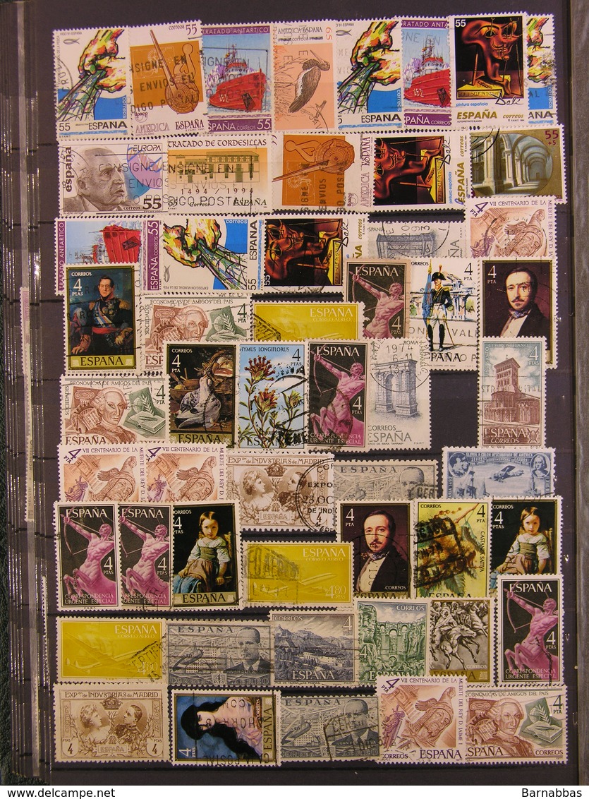 SPAIN - large quantity of stamps in stockbook (DC100)