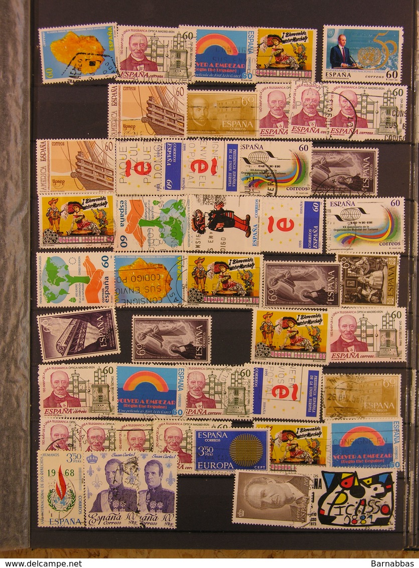 SPAIN - large quantity of stamps in stockbook (DC100)