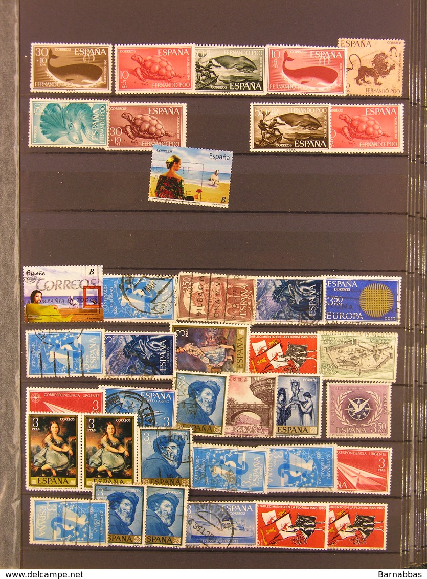 SPAIN - large quantity of stamps in stockbook (DC100)