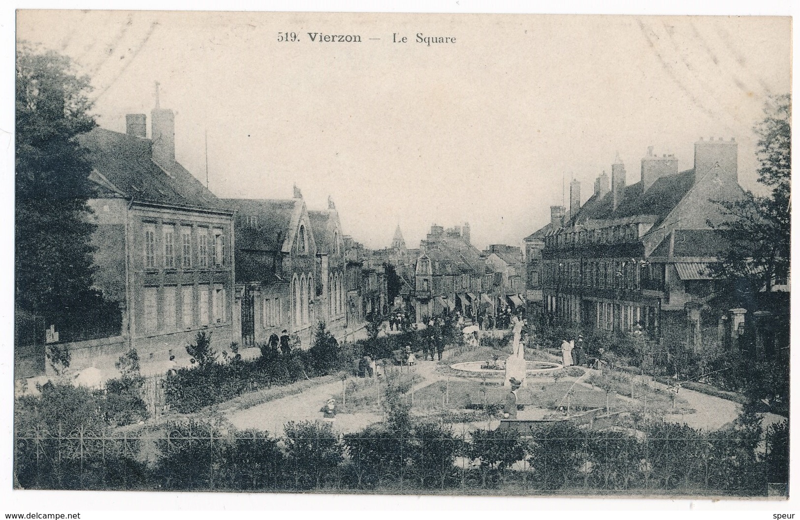 Vierzon - Le Square, Animated Scene, ± 1910 - Vierzon