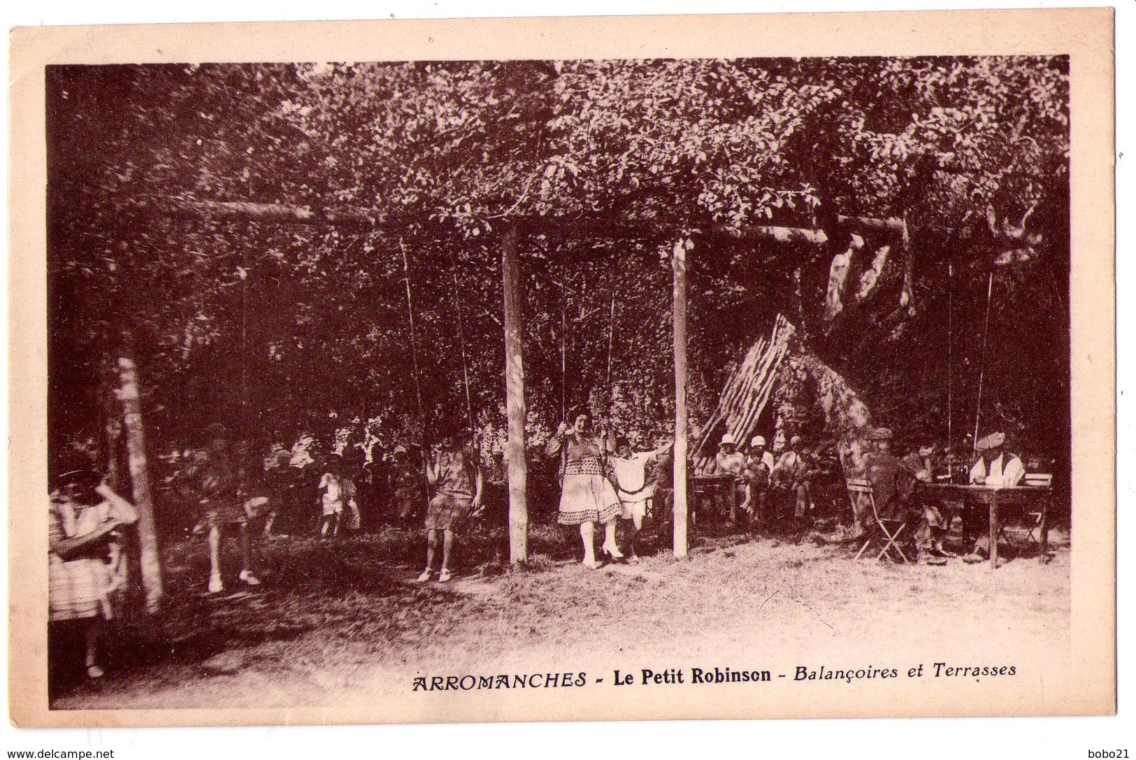 3885 - Arromanches ( 14 ) - Le Petit Robinson ( Balençoires & Terrasses ) - - Arromanches