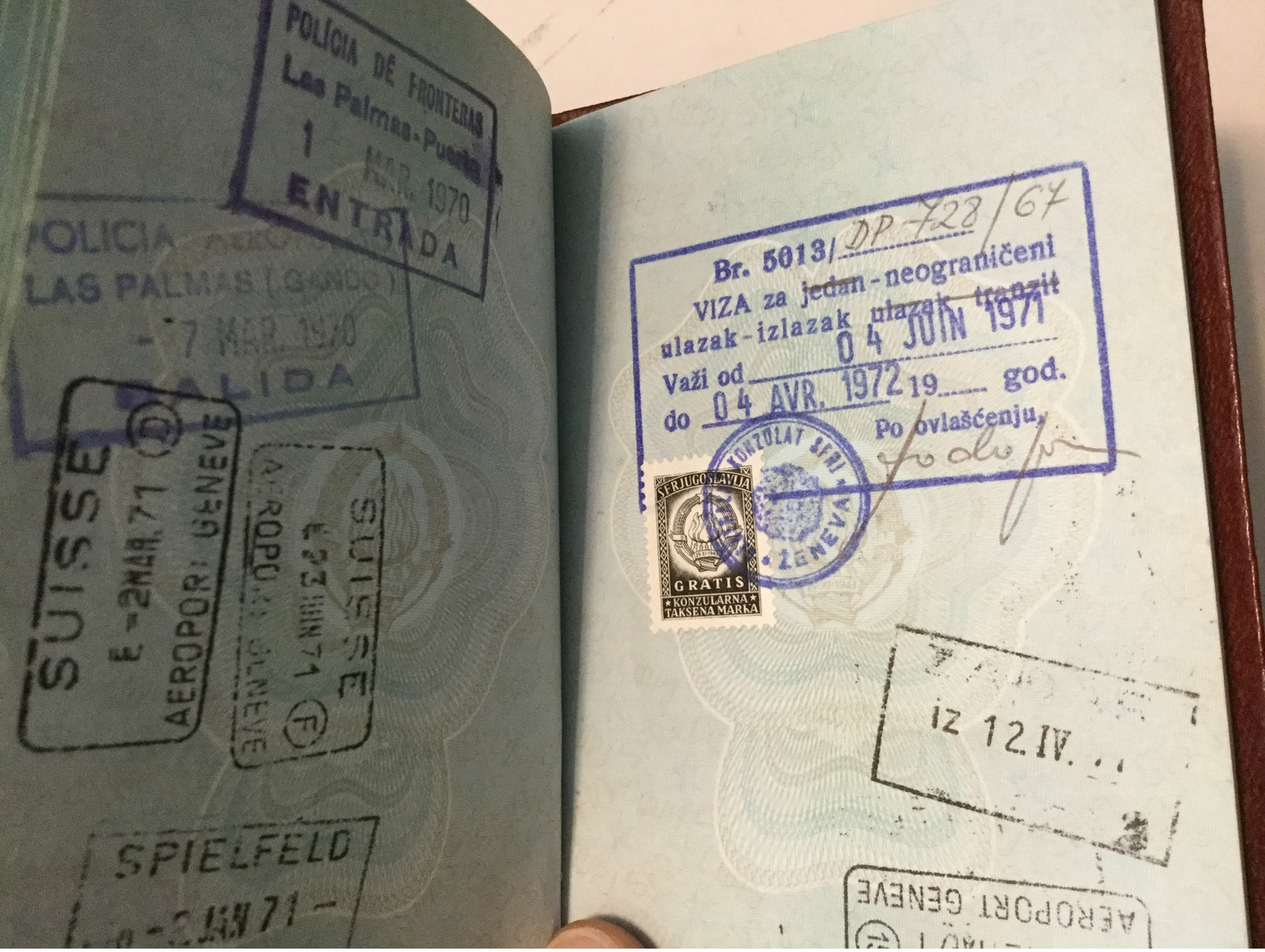 PASSPORT   REISEPASS  PASSAPORTO   PASSEPORT DIPLOMATIQUE  VISA 1967. : SUISSE , UK , ESPANA , USA ,