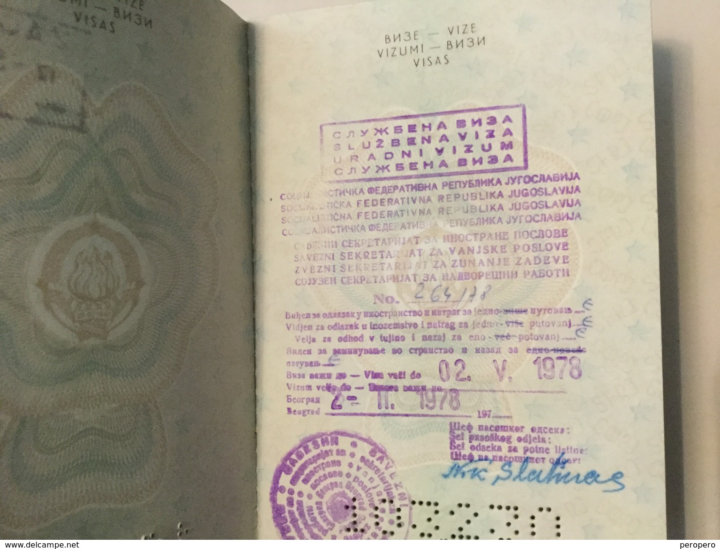 PASSPORT   REISEPASS  PASSAPORTO   PASSEPORT  DE SERVICE 1977. - Historische Dokumente