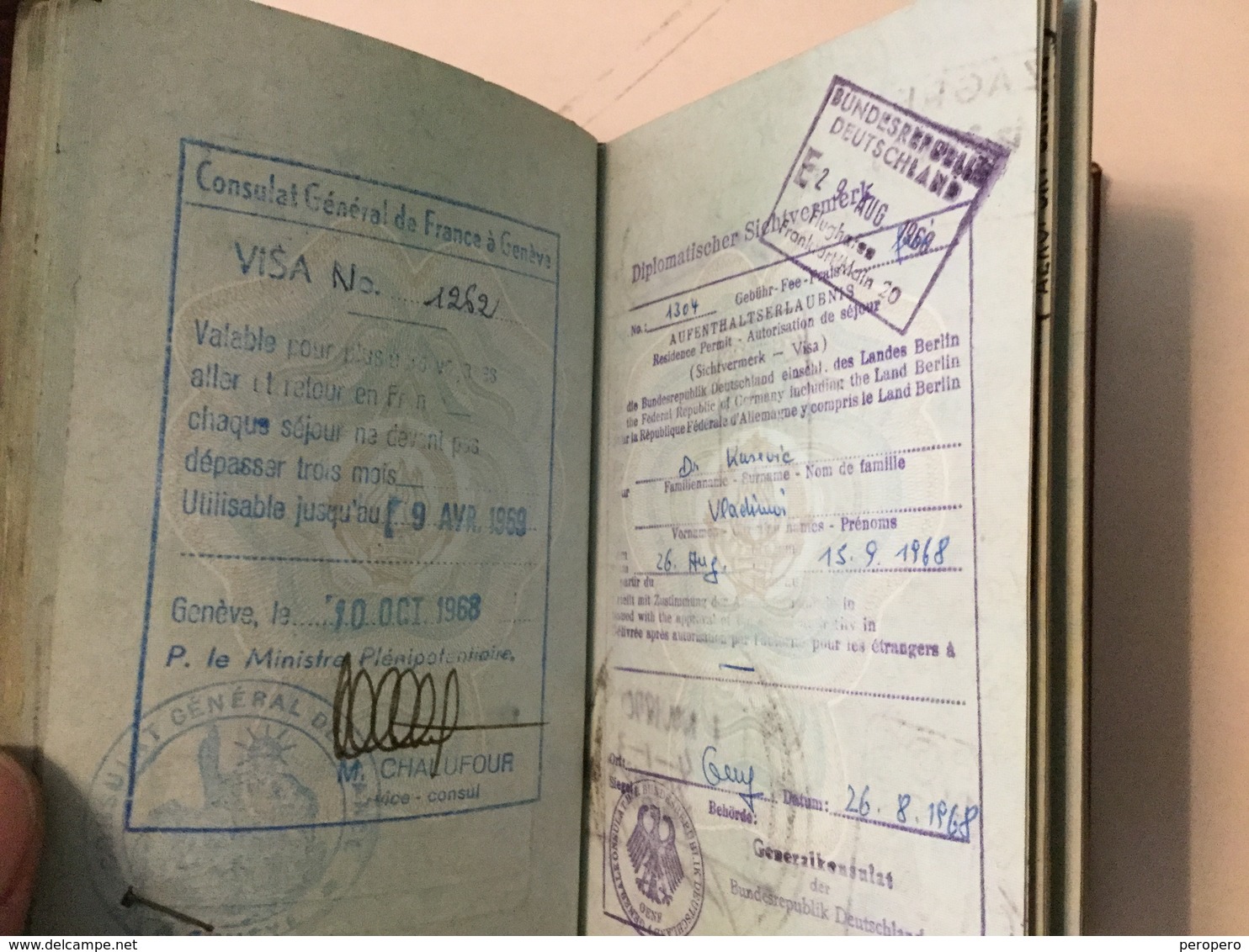 PASSPORT   REISEPASS  PASSAPORTO   PASSEPORT  DIPLOMATIQUE 1967. VISA TO:SUISSE,IRAN,USA,FRANCE,ESPANA