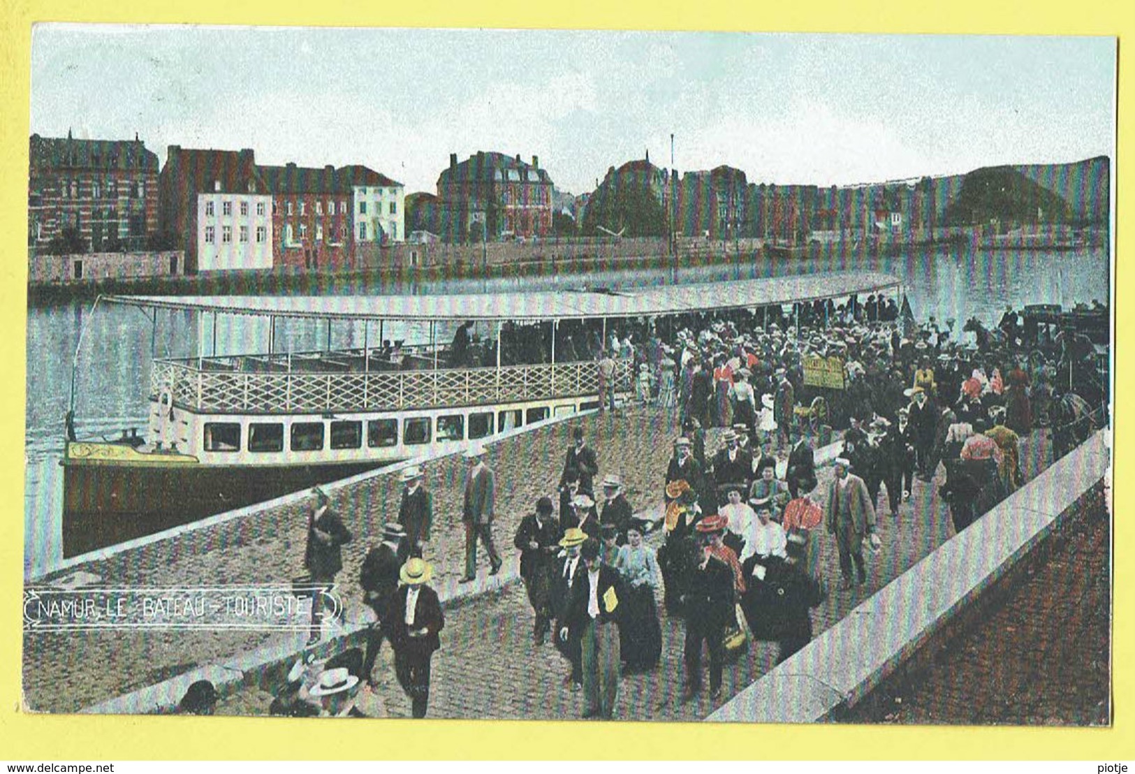 * Namur - Namen (La Wallonie) * (Grands Magasins De La Station) Bateau Touriste, Boat, Quai, Animée, Péniche, TOP Unique - Namen