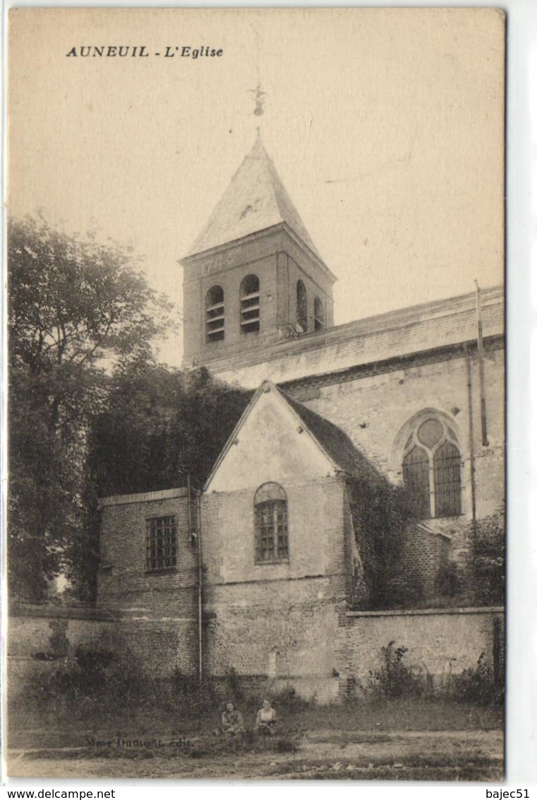 1 Cpa  Auneuil - L'église - Auneuil