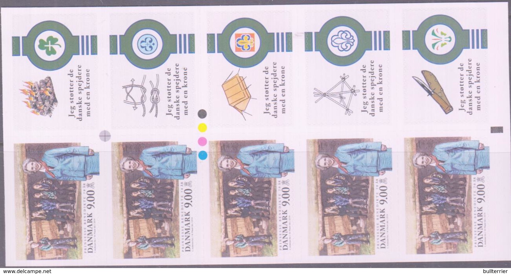 SCOUTS -  DENMARK - 2014 - GIRL GUIDES BOOKLET COMPLETE MINT - Unused Stamps