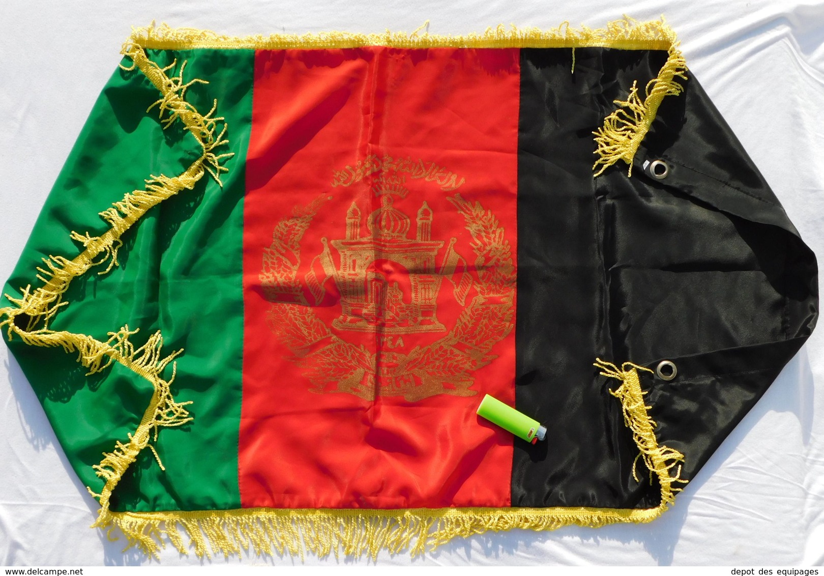 DRAPEAU AFGHANISTAN  Années 2000  ............état Neuf - Drapeaux