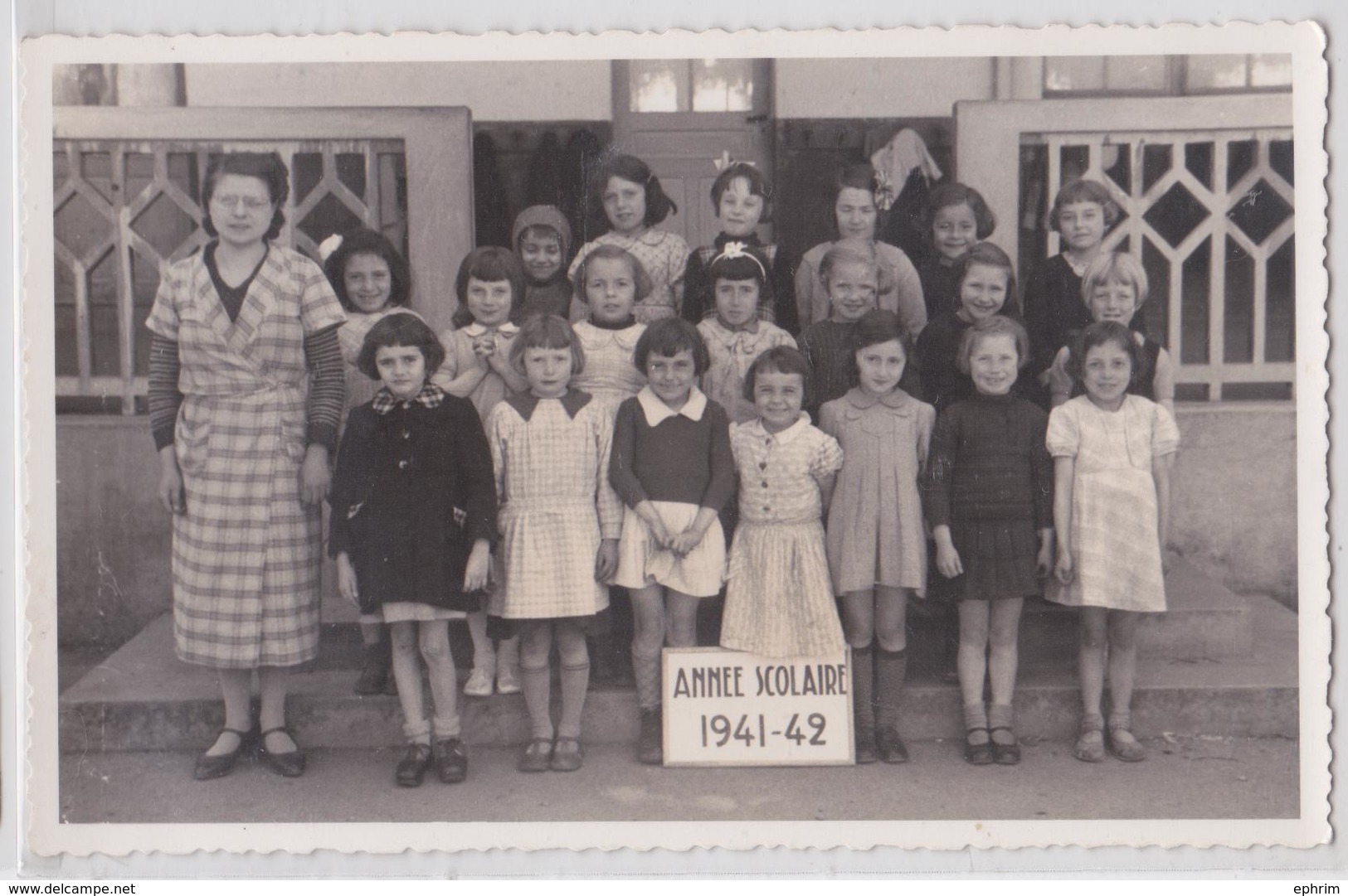 LIVRY-GARGAN - Ecole Jacob, Classe De 9e De Mlle Gauthier 1941-42 Avec Tous Les Noms Des Enfants Au Verso - Livry Gargan