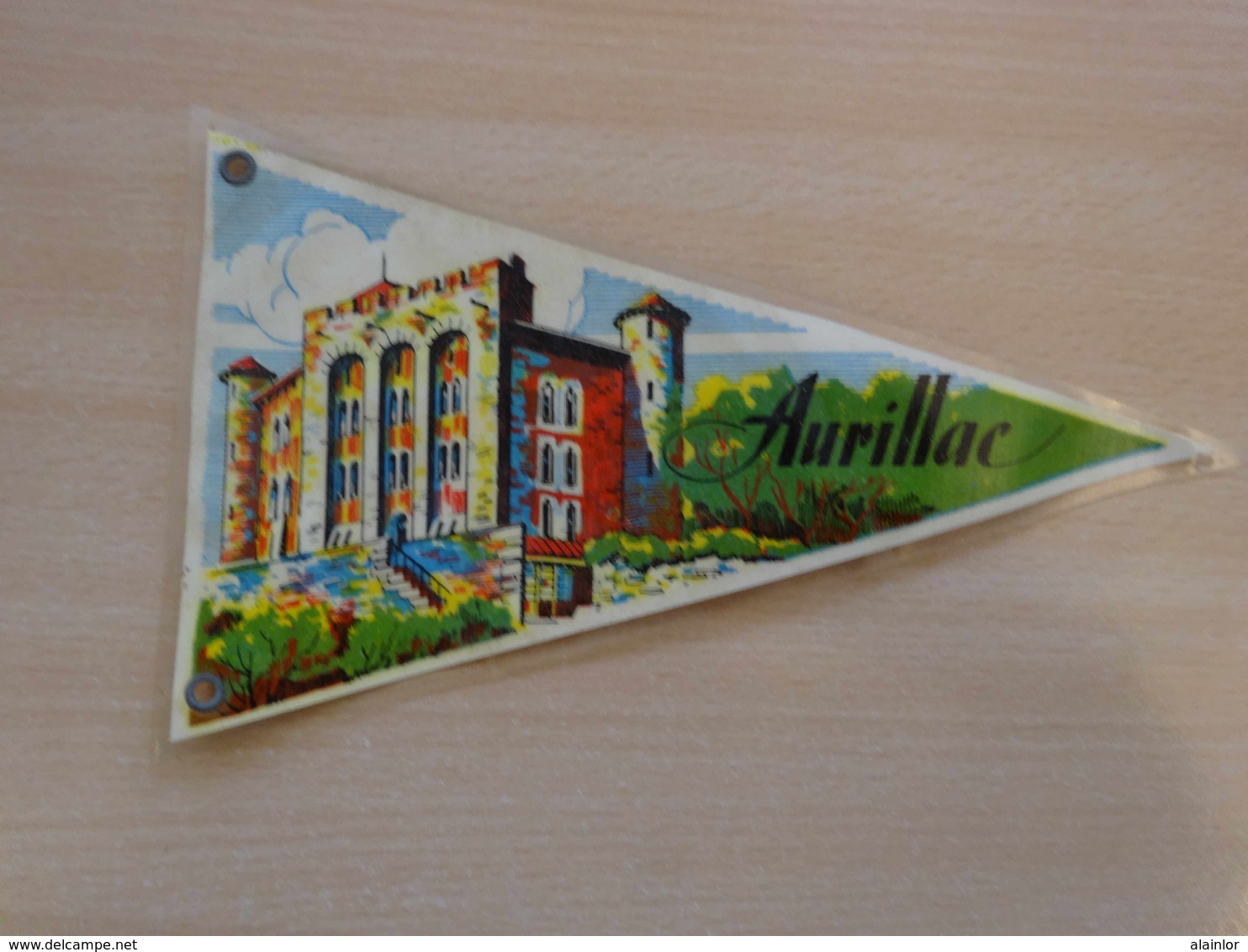 Fanion Touristique France AURILLAC (vintage Années 60) - (Vaantje - Wimpel - Pennant - Banderin) - Obj. 'Souvenir De'