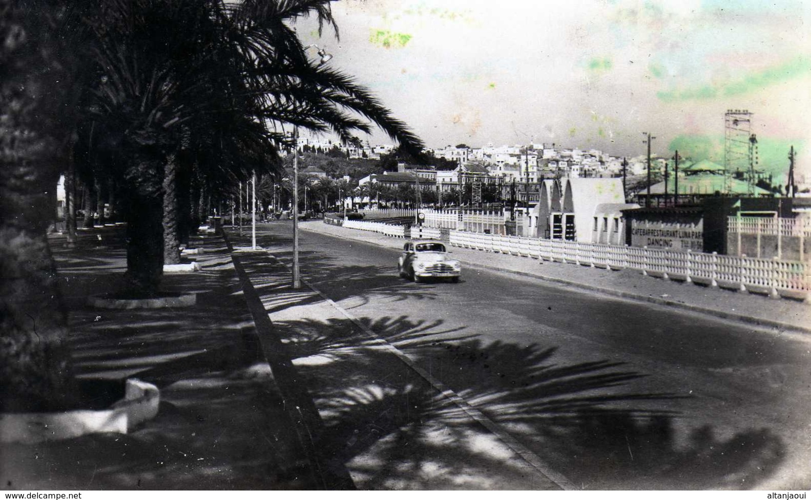 TANGER- 224-  L'Avenue D'Espagne, Le Luna-Park. - Tanger