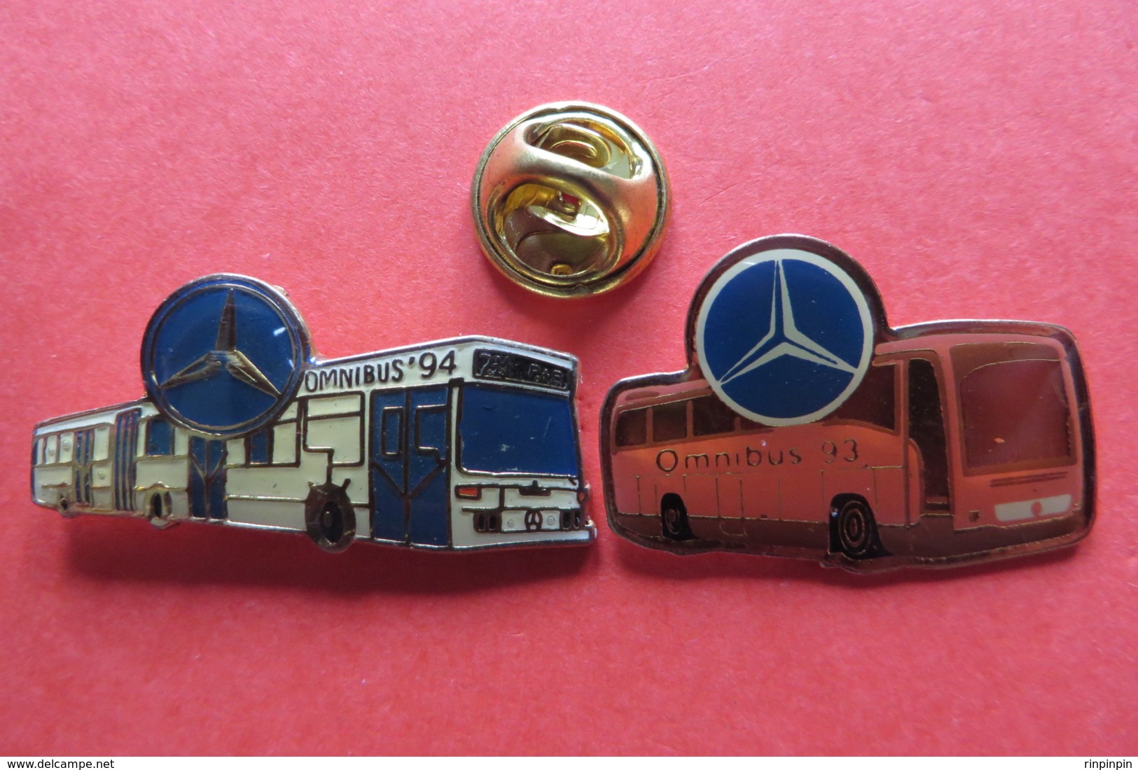 2 Pin's,Car,Bus,Transport,OMNIBUS MERCEDES,93,94 - Transports