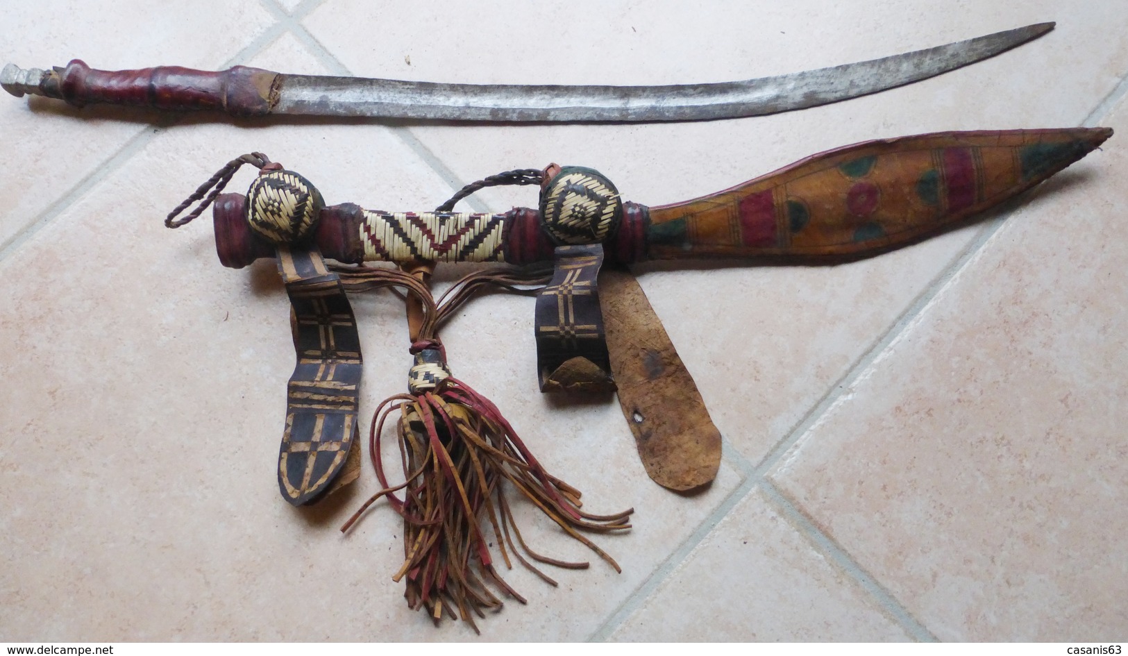 SABRE  /  COUTEAU   AFRICAIN - Armes Blanches