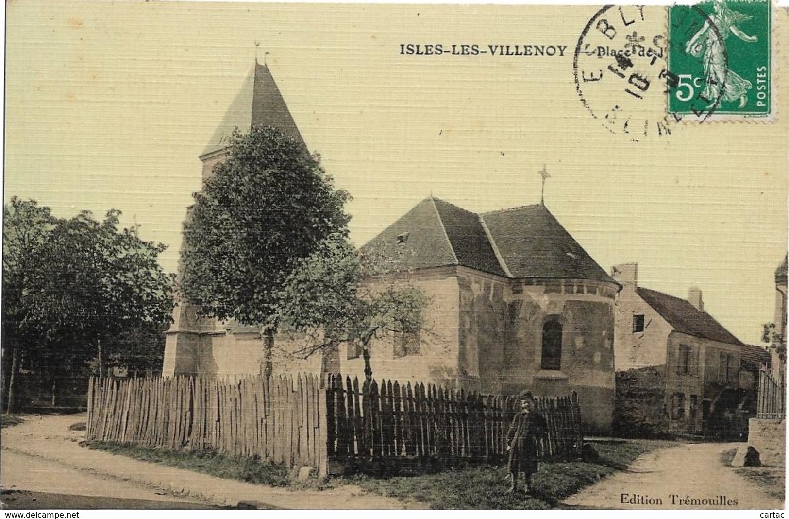 D77 - ISLES LES VILLENOY - PLACE DE L'EGLISE - Enfant En Premier Plan - Carte Tramée Et Colorisée - Autres & Non Classés