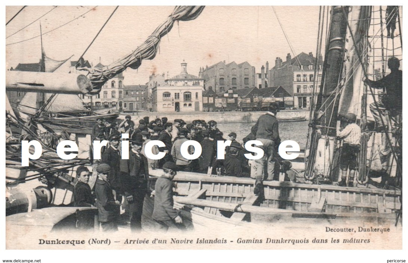 59  Dunkerque  Arrivée D'un Navire Islandais  Gamins Dans Les Mâtures - Dunkerque