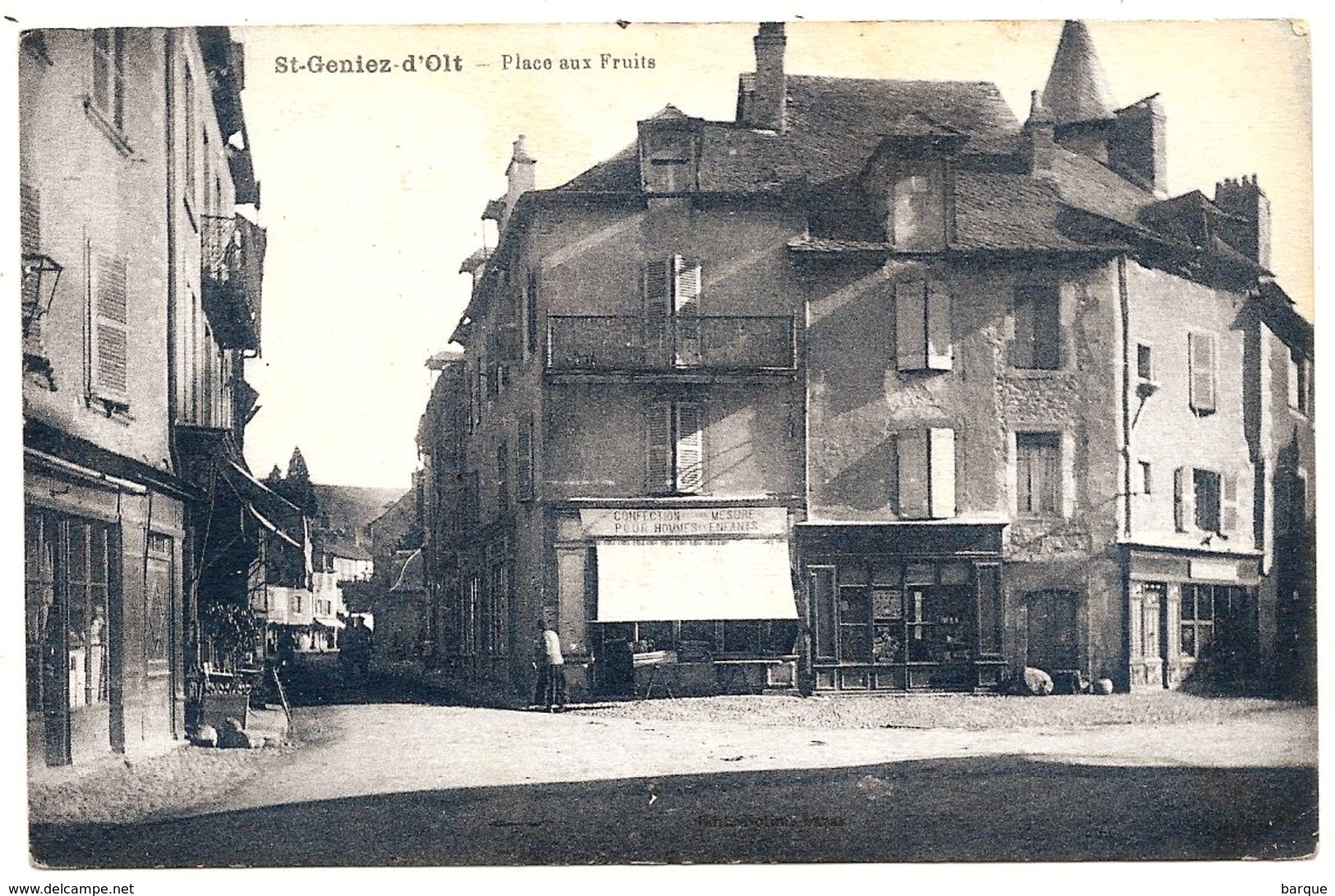 D12 . CPA . St GENIEZ D' OLT . Place Aux Fruits . - Autres & Non Classés