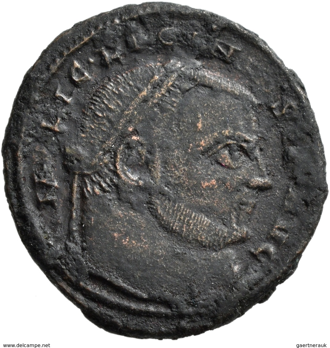 Antike: Konvolut 54 antiker, römischer Bronzemünzen aus der römischen Kaiserzeit, diverse Herrscher