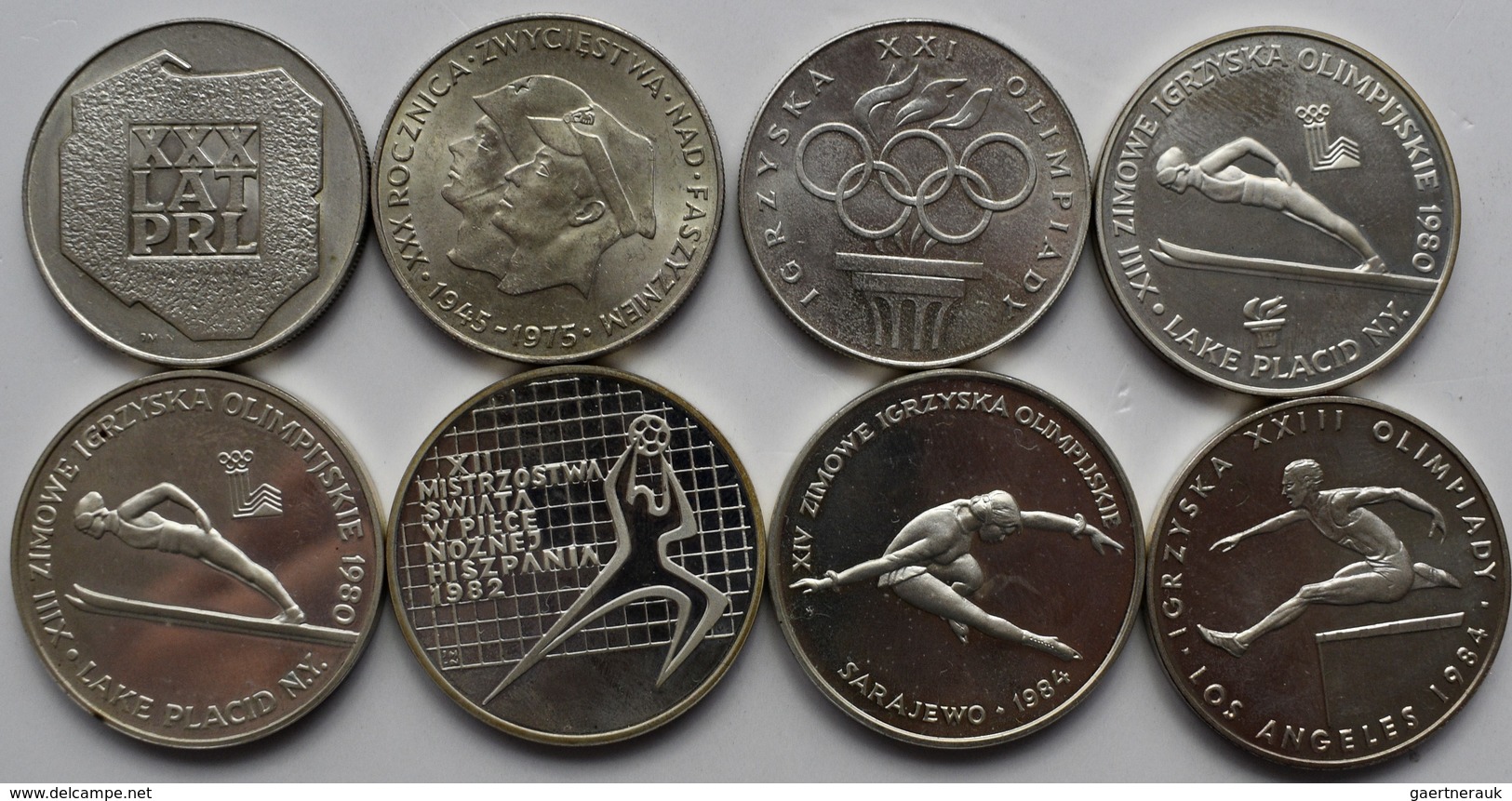 Polen: Lot 8 X 200 Zlotych 1974 - 1984. Verschiedene Motive, überwiegend Sport. Teils Angelaufen, üb - Pologne