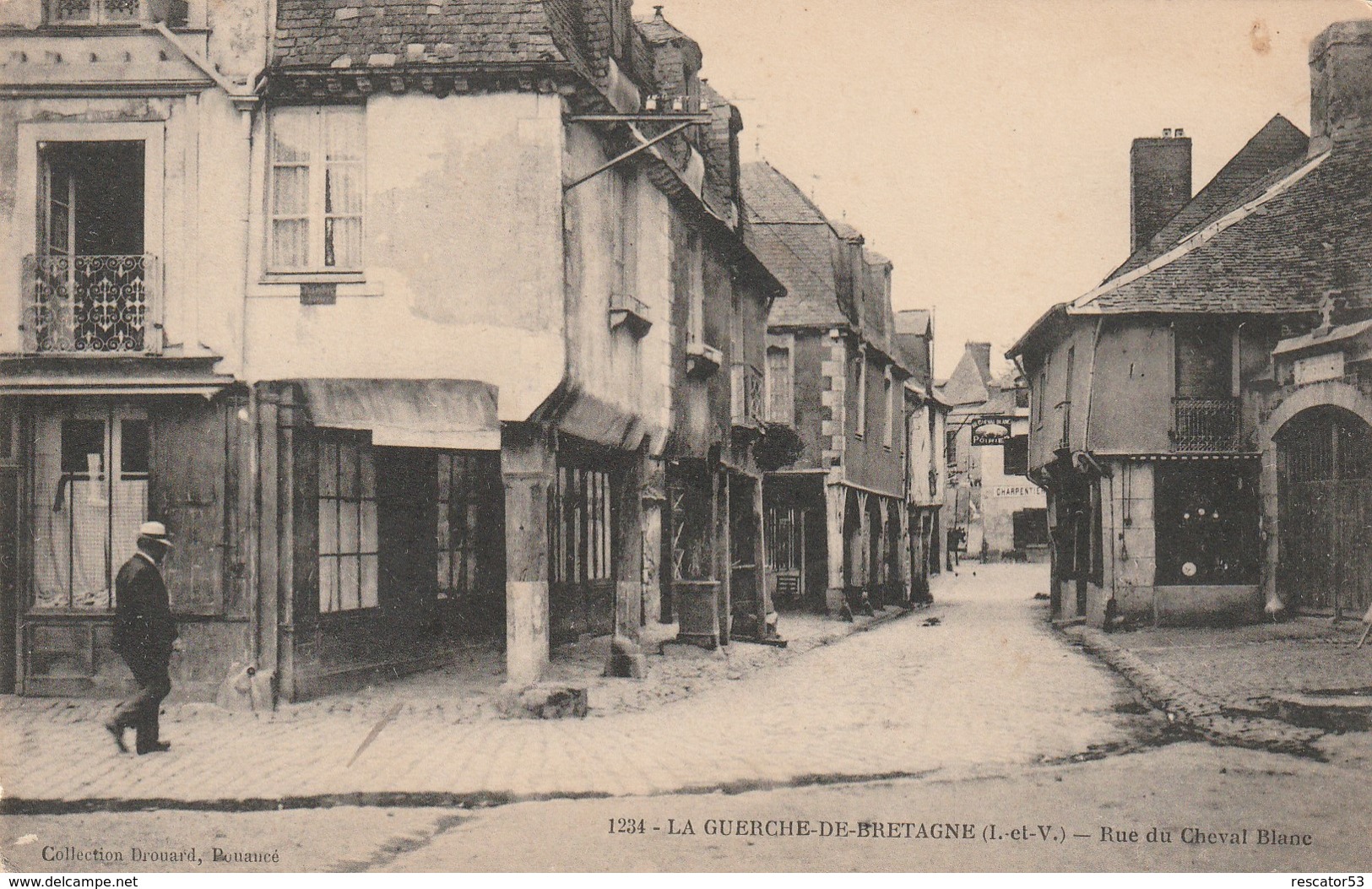 Rare Cpa La Guerche De Bretagne Rue Du Cheval Blanc - La Guerche-de-Bretagne