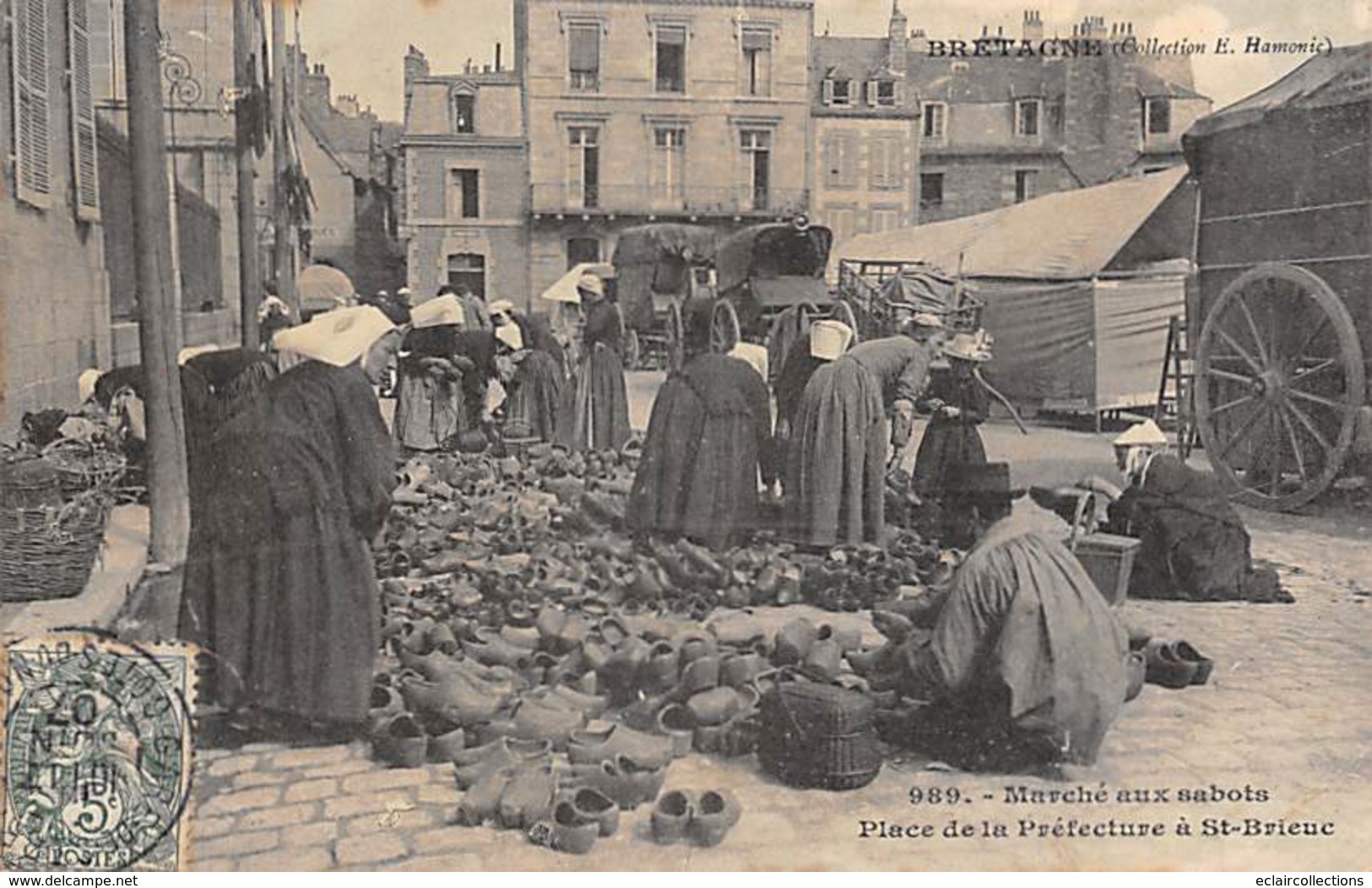 Saint Brieuc     22    Le Marché Aux Sabots Place De La Préfecture       (voir Scan) - Saint-Brieuc