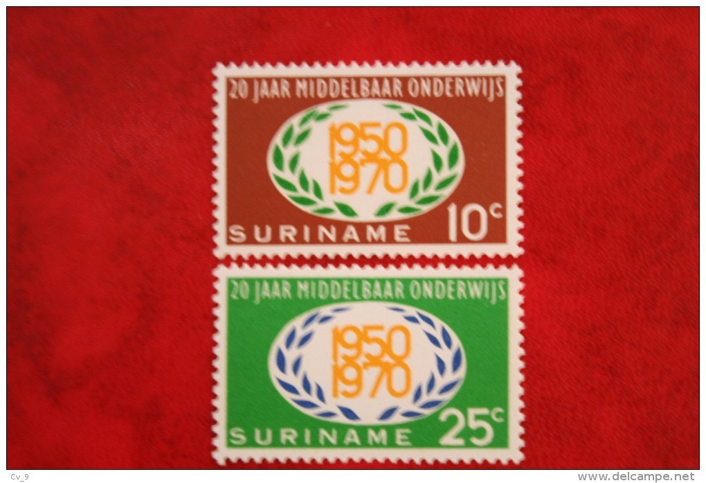 20 Jaar Middelbaar Onderwijs; NVPH Nr: 534-535 Mi 575-576 ; 1970 MNH / Postfris SURINAME / SURINAM - Surinam ... - 1975