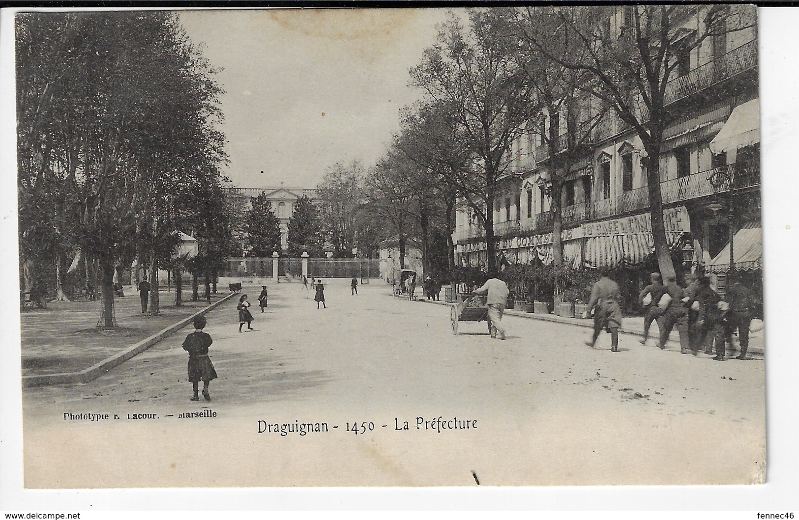 83 - DRAGUIGNAN - La Préfecture - Animée (Q48) - Draguignan