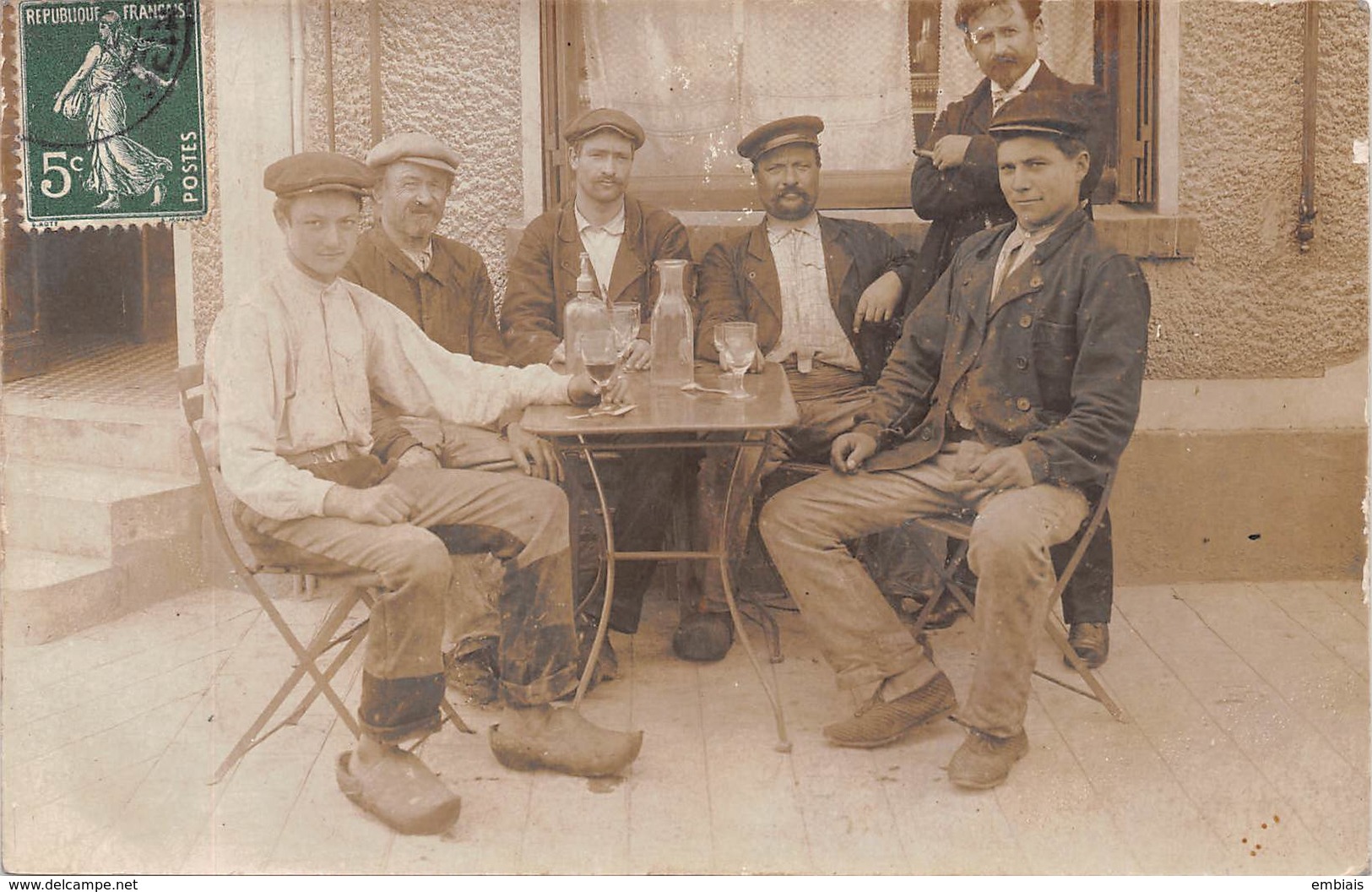 93- BOBIGNY - Terrasse Du Café Rue De La République- Les Buveurs D'Absinthe-Commerce De Vin,Café- Carte Photo 1907 - Bobigny