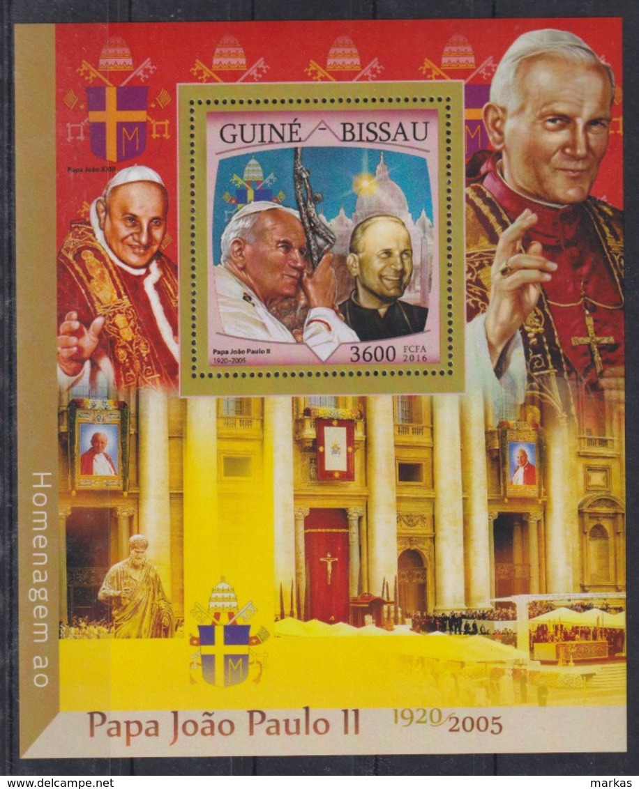 Y92. Guinea-Bissau - MNH - 2016 - Famous People - Pope - Bl. - Autres & Non Classés