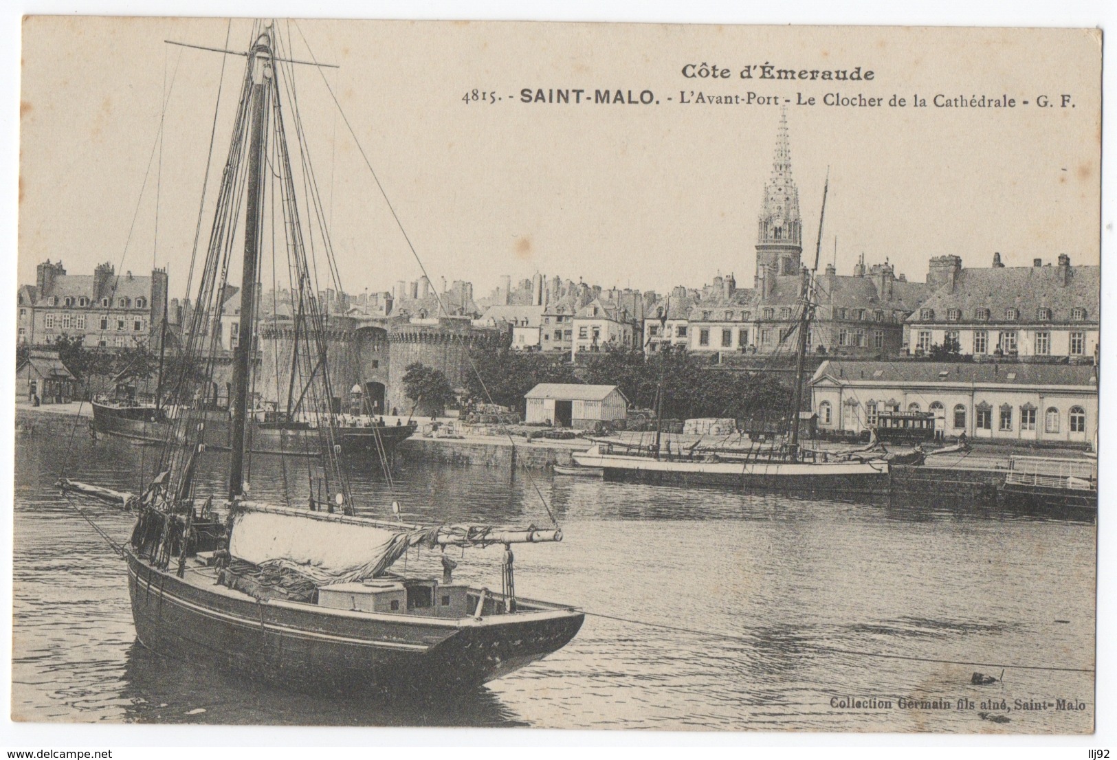 CPA 35 - SAINT MALO (Ille Et Vilaine) - 4815. L'Avant-Port. Le Clocher De La Cathédrale G. F. - Saint Malo