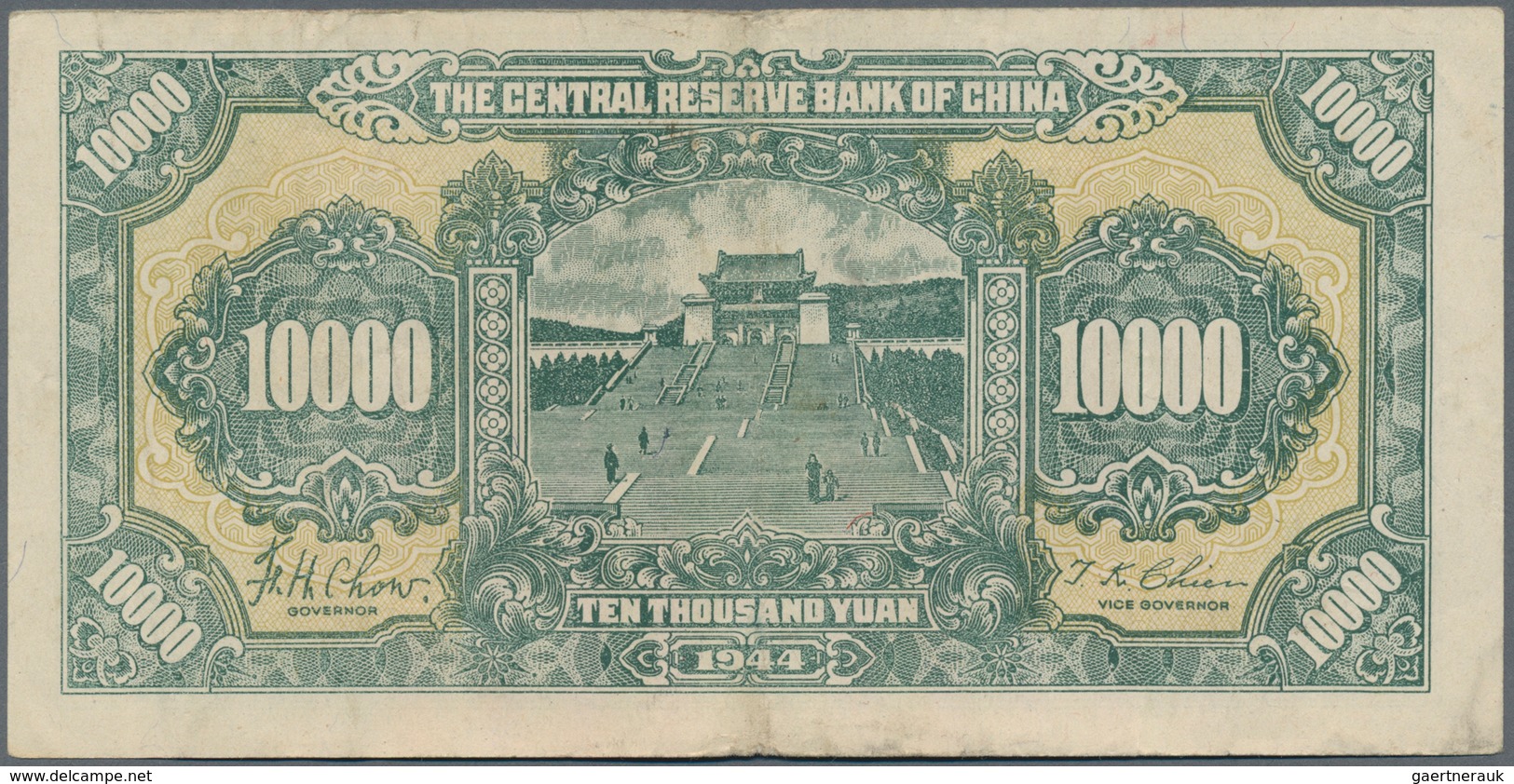 China: The Central Reserve Bank Of China 10.000 Yuan 1945 P. J38, With Light Folds In Paper, In Cond - Chine