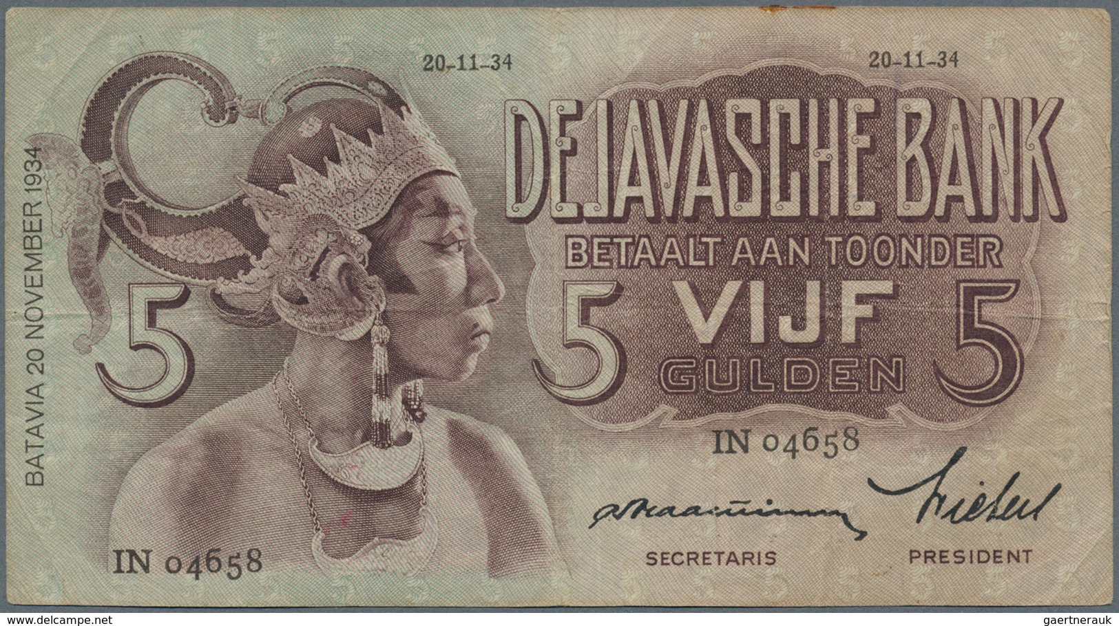 Netherlands Indies / Niederländisch Indien: Set Of 3 Notes Containing 10 Gulden 1930 P. 70, 5 Gulden - Nederlands-Indië