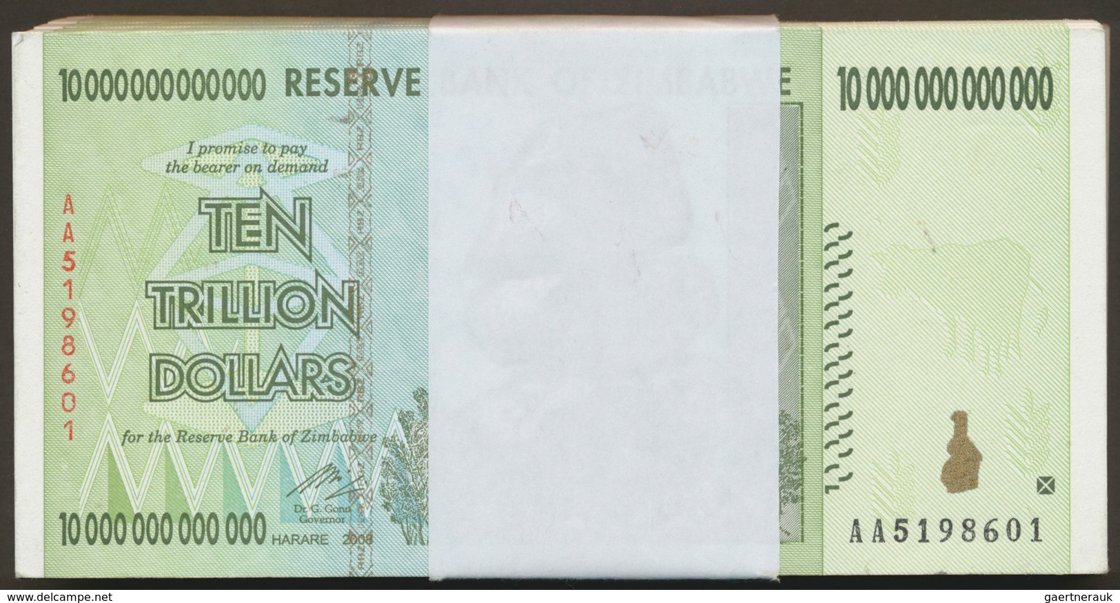 Zimbabwe: Bundle Of 100 Pcs. Consecutive Banknotes 10 Trillion Dollars 2008, P.88 In AUNC/UNC Condit - Simbabwe