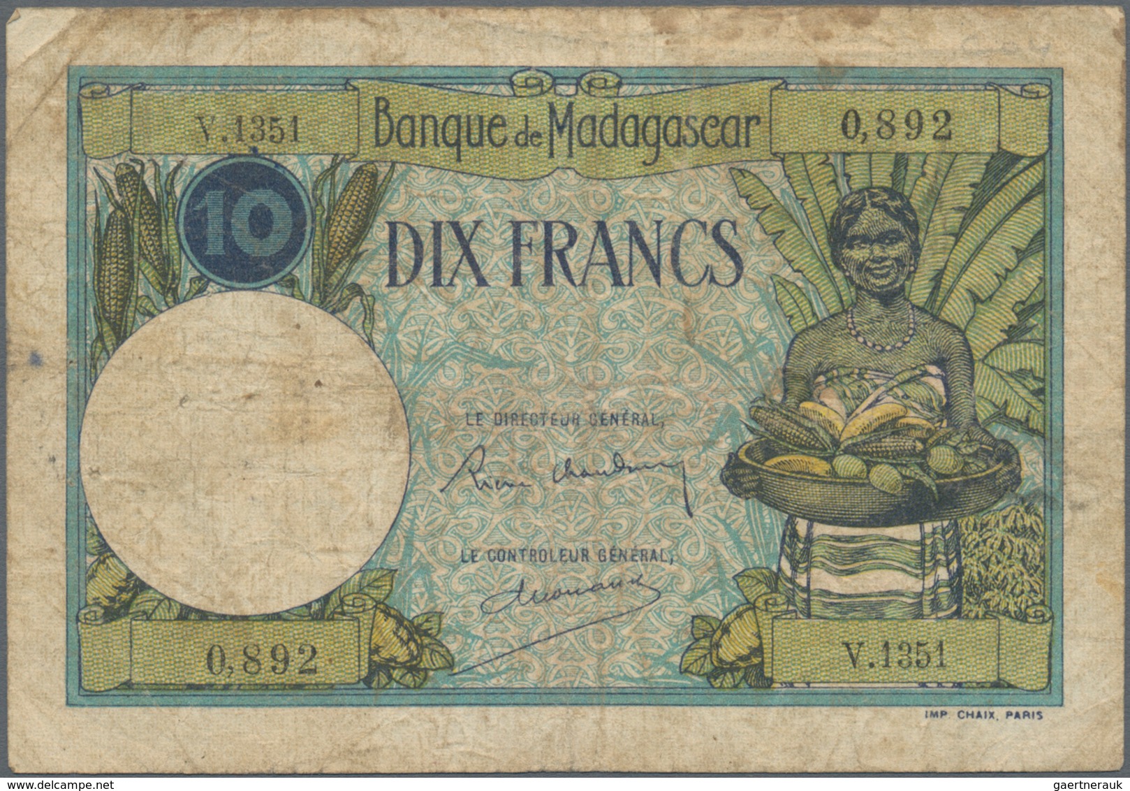 Alle Welt: Box With About 1000 Banknotes From All Over The World, Comprising For Example Hungary 10 - Andere & Zonder Classificatie