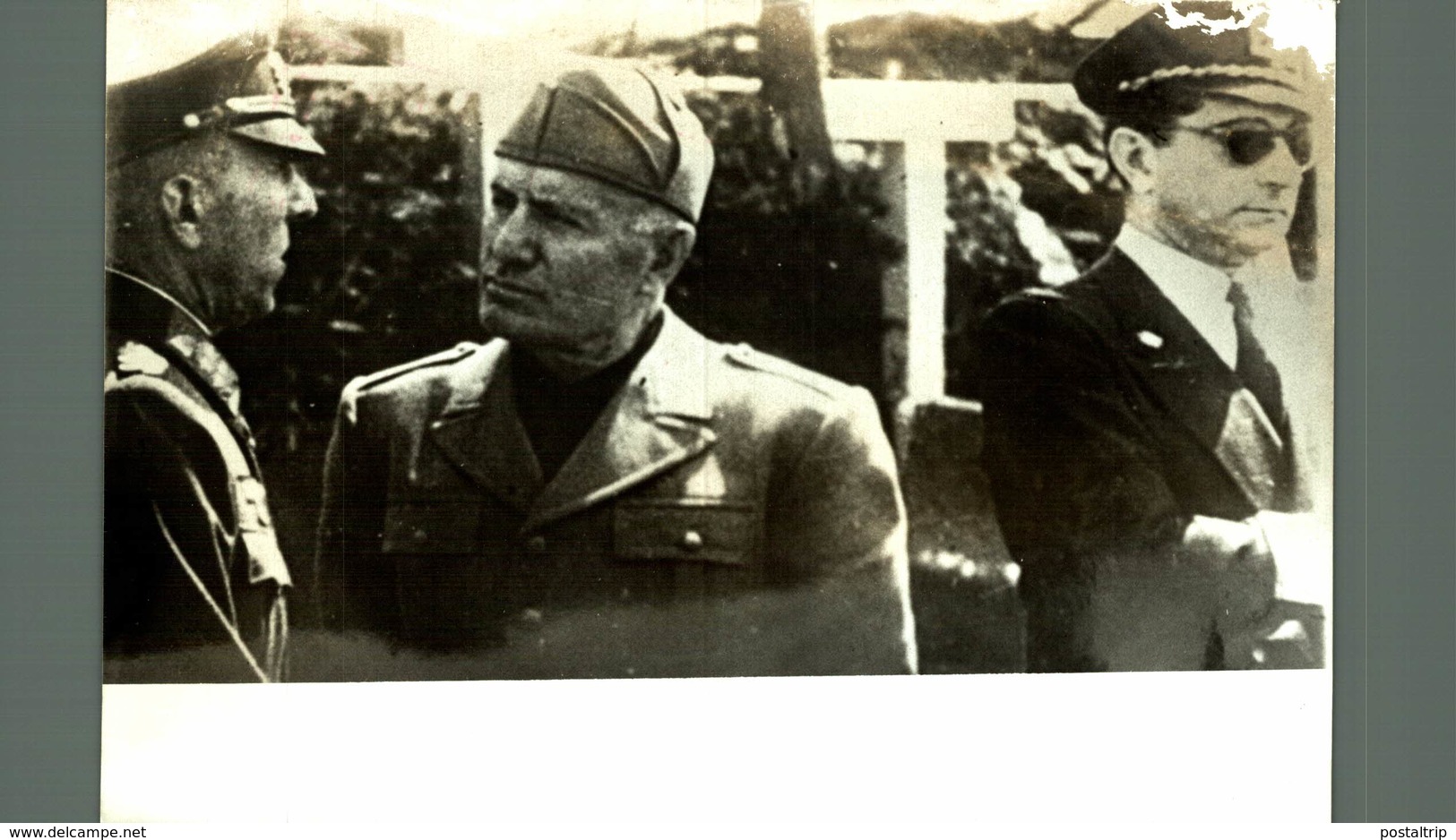 UNA FOTO INEDITA MUSSOLINI E ANFUSO DURANTE LA VISITA A RSTANBURG SUBITO DOPO L'ATTENTATO A HITLER PRESS ITALIA - Guerra, Militares